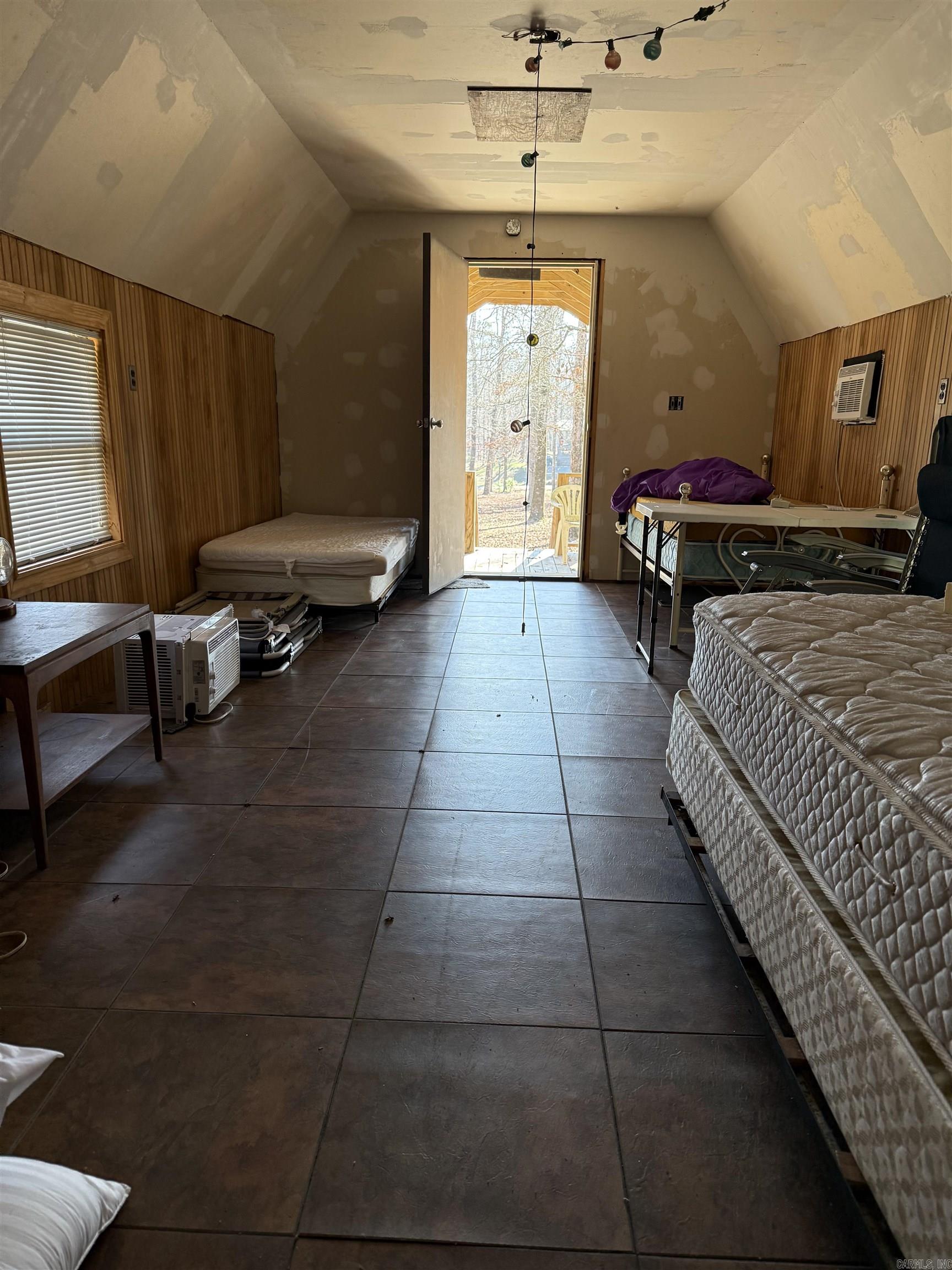 LAKE GREESON ESTATES - Residential