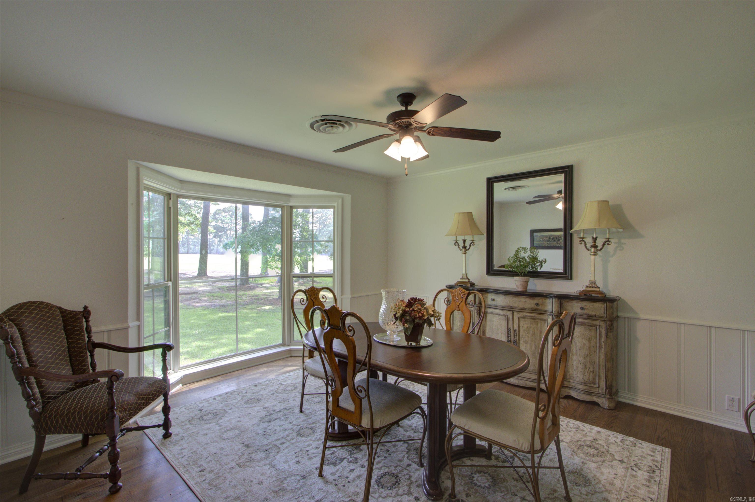 COUNTRY CLUB - Residential