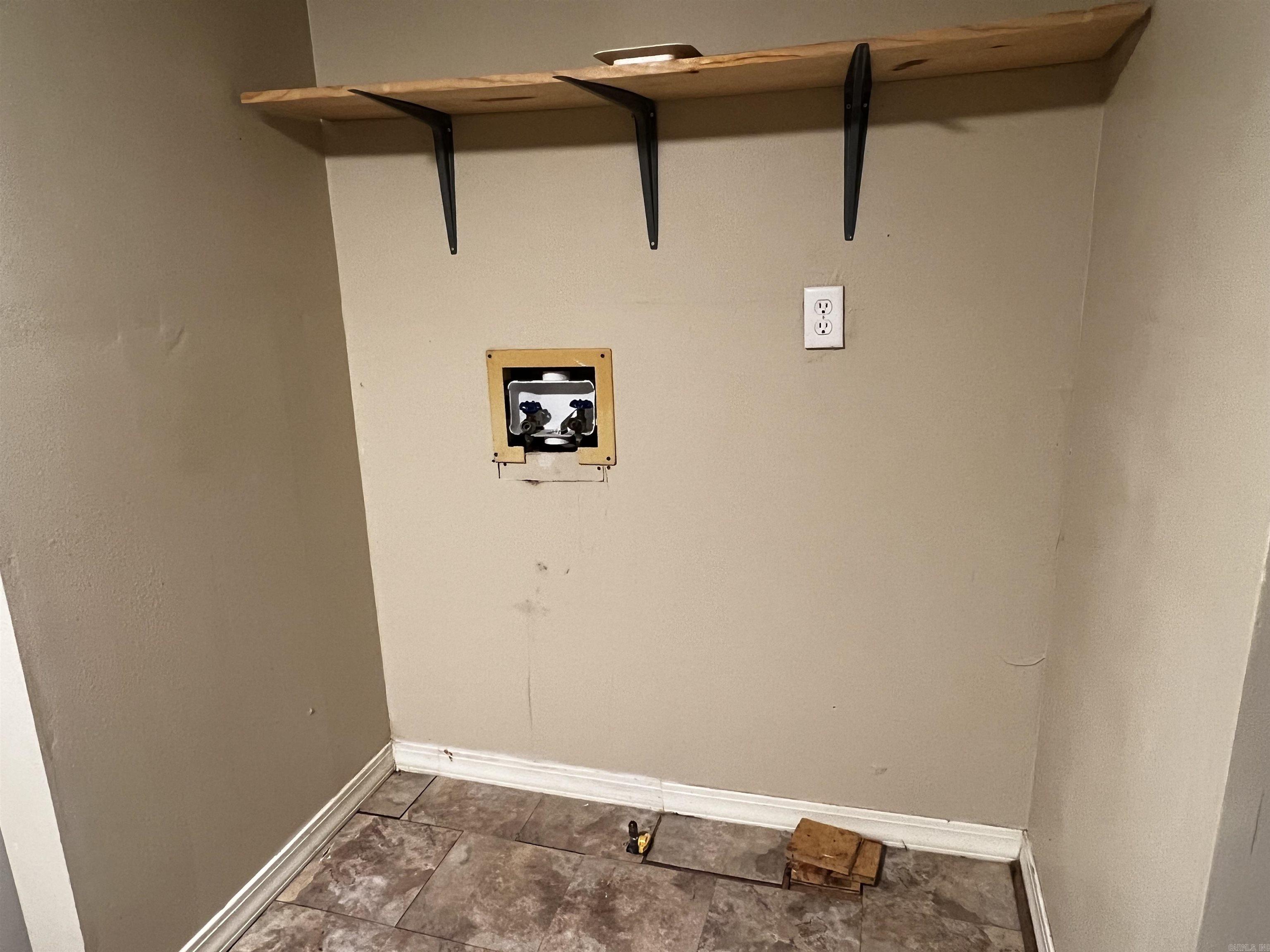 BARROW JOHN - Residential