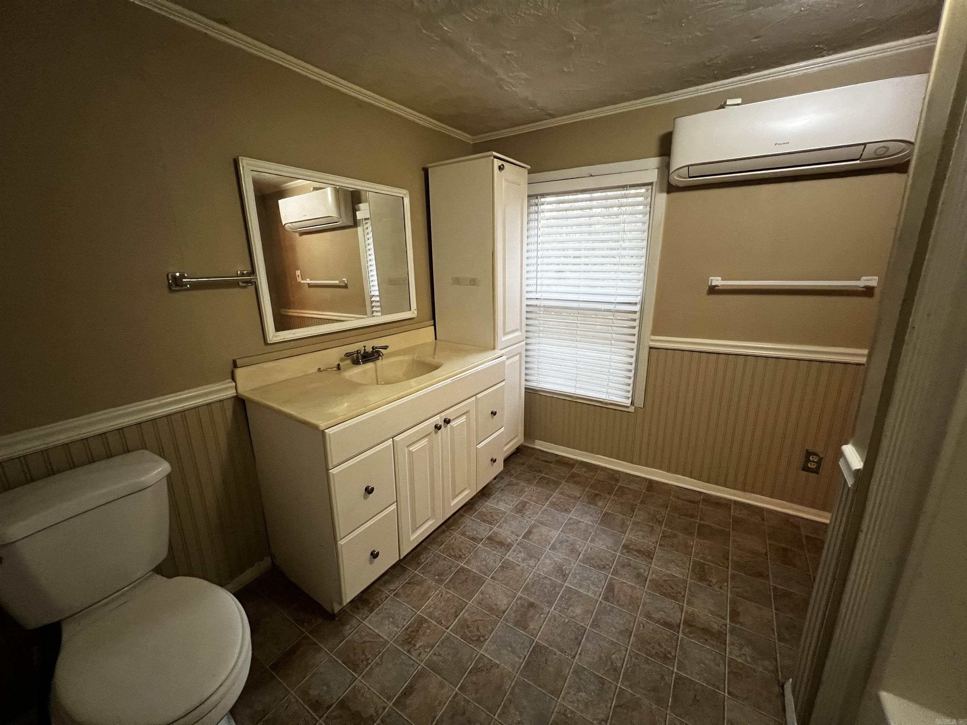 BARROW JOHN - Residential