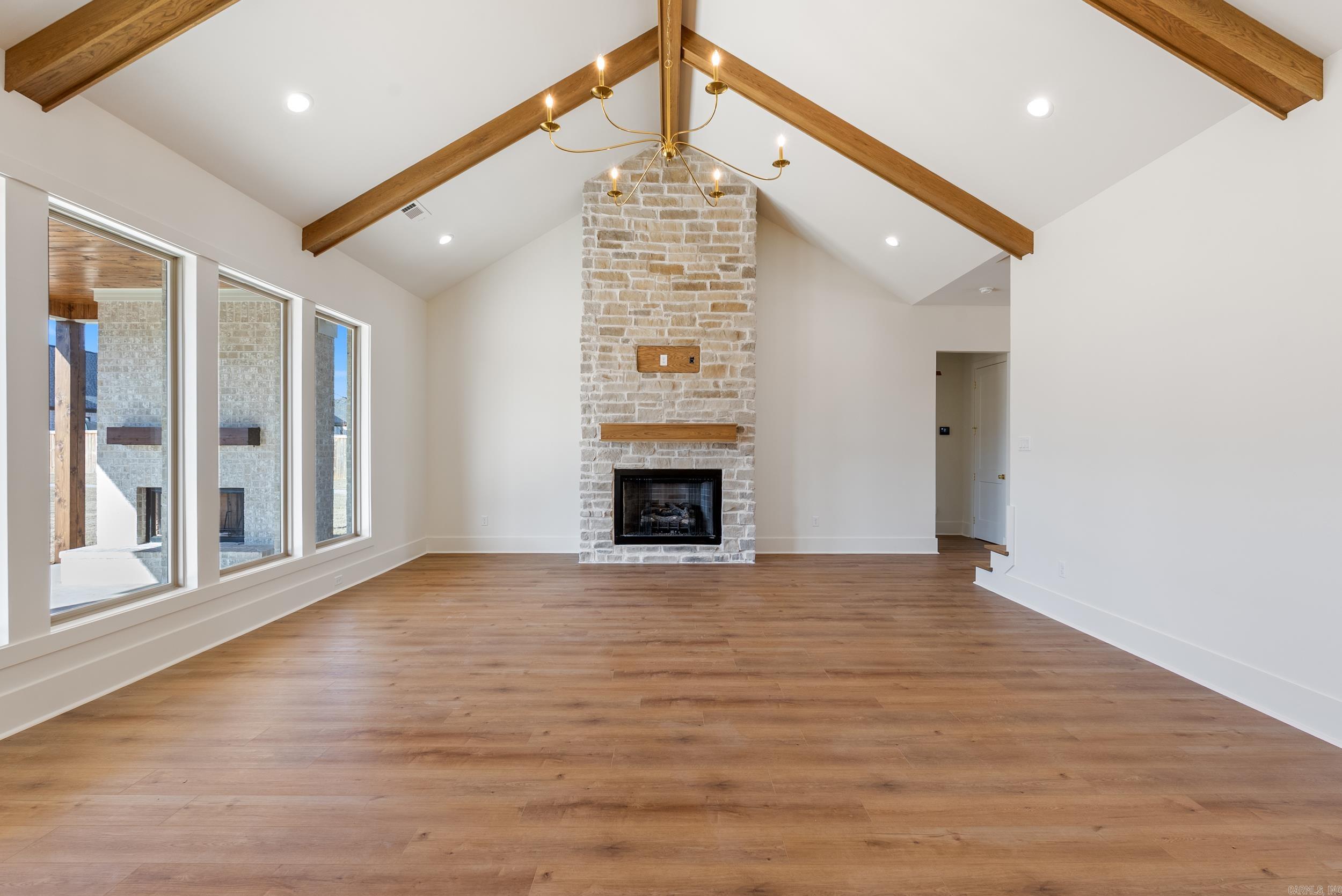 THE POINTE HURRICANE ESTATES - Residential