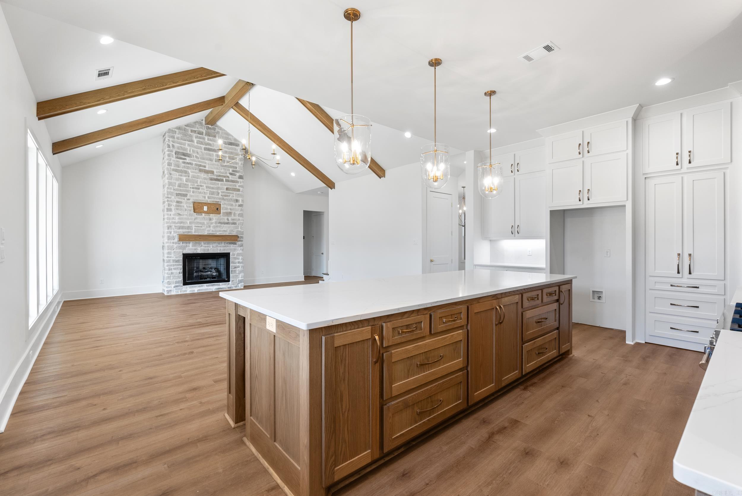 THE POINTE HURRICANE ESTATES - Residential