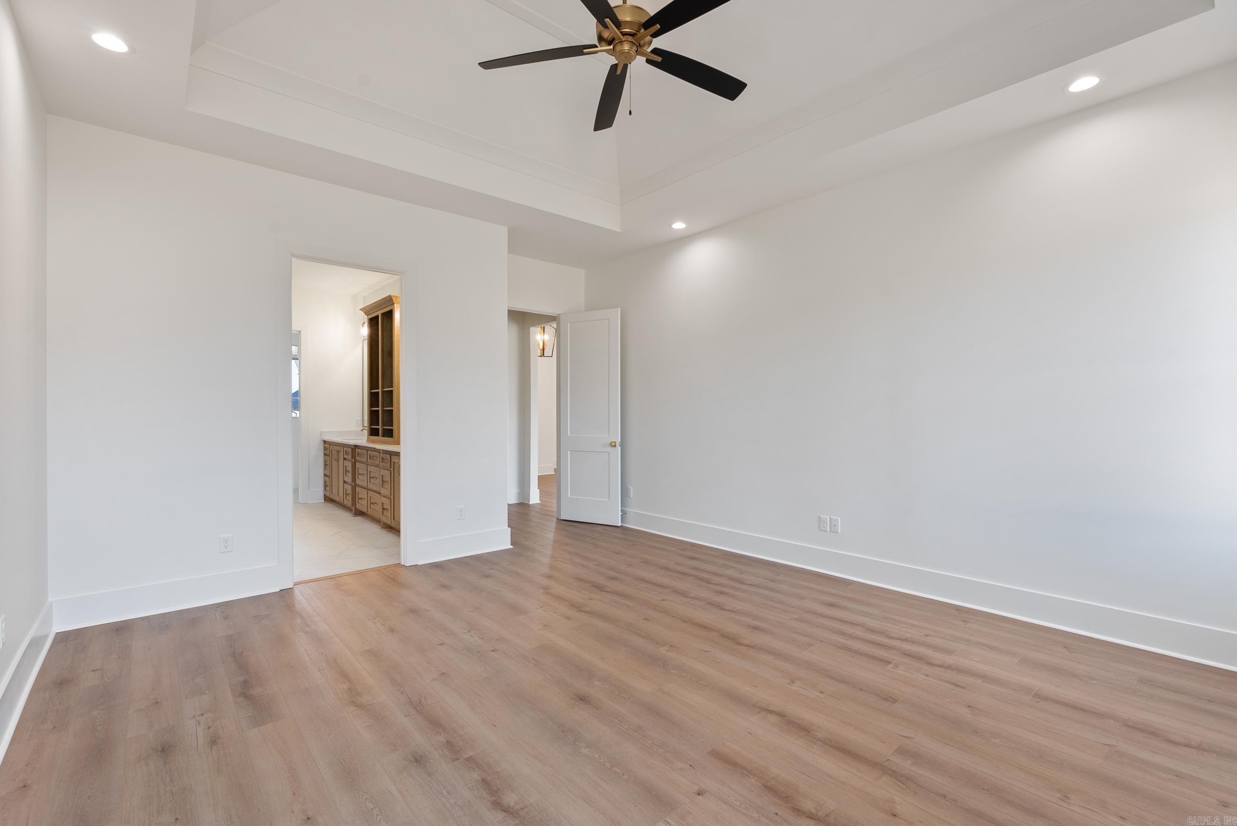 THE POINTE HURRICANE ESTATES - Residential