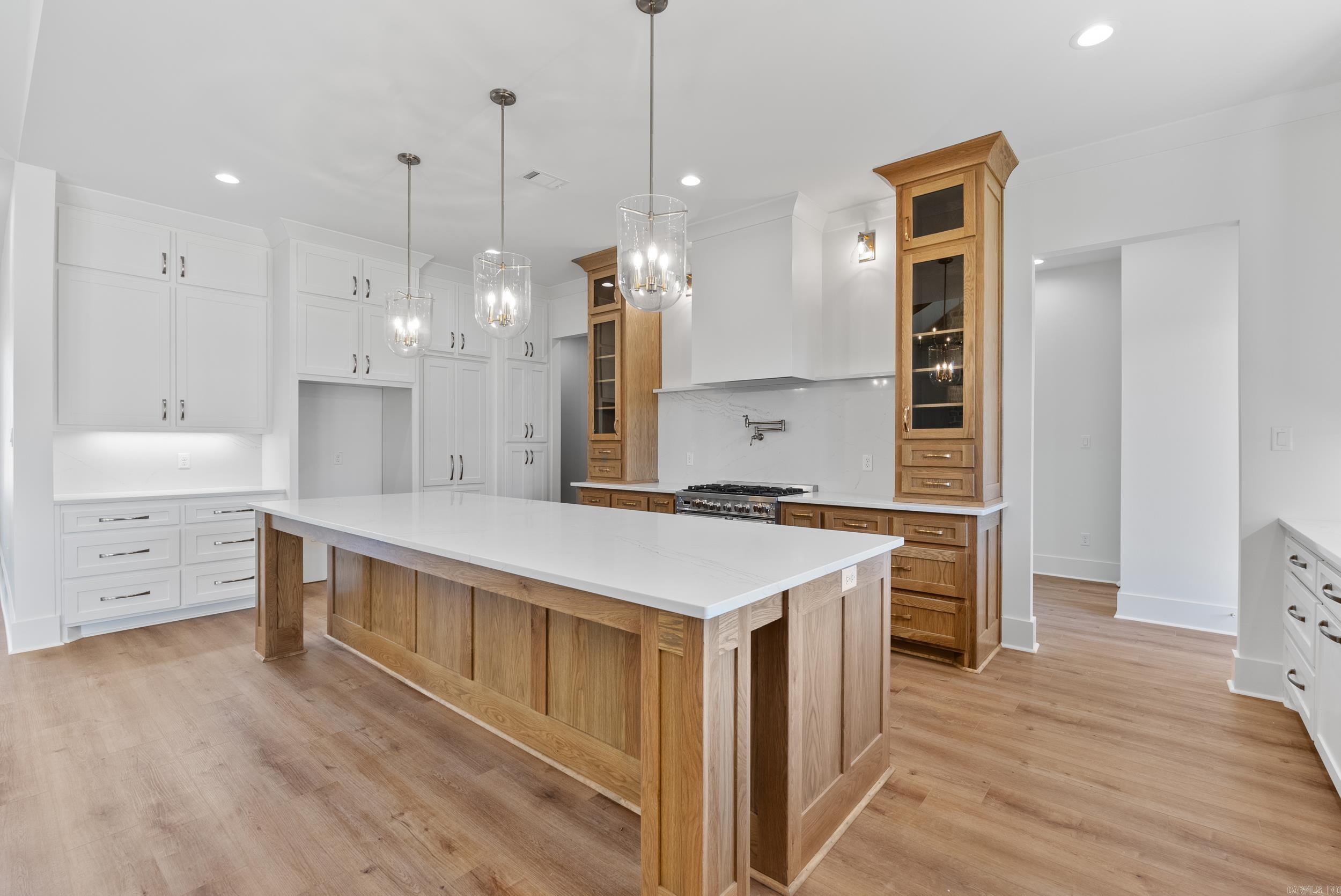 THE POINTE HURRICANE ESTATES - Residential