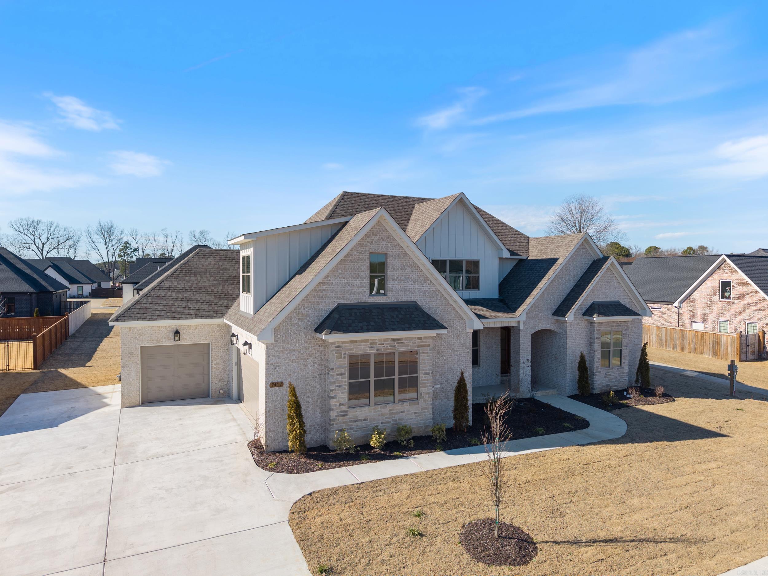 THE POINTE HURRICANE ESTATES - Residential