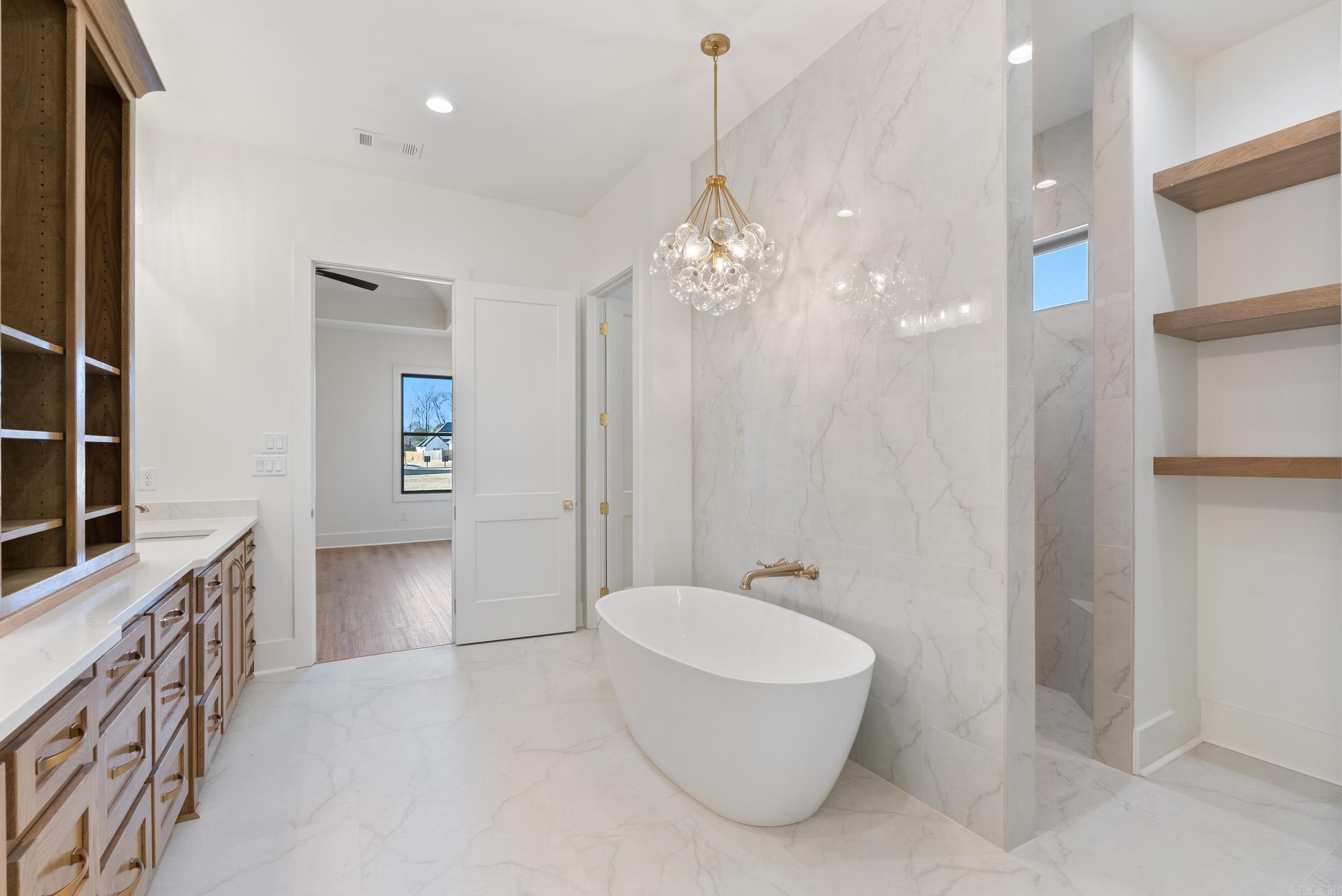 THE POINTE HURRICANE ESTATES - Residential