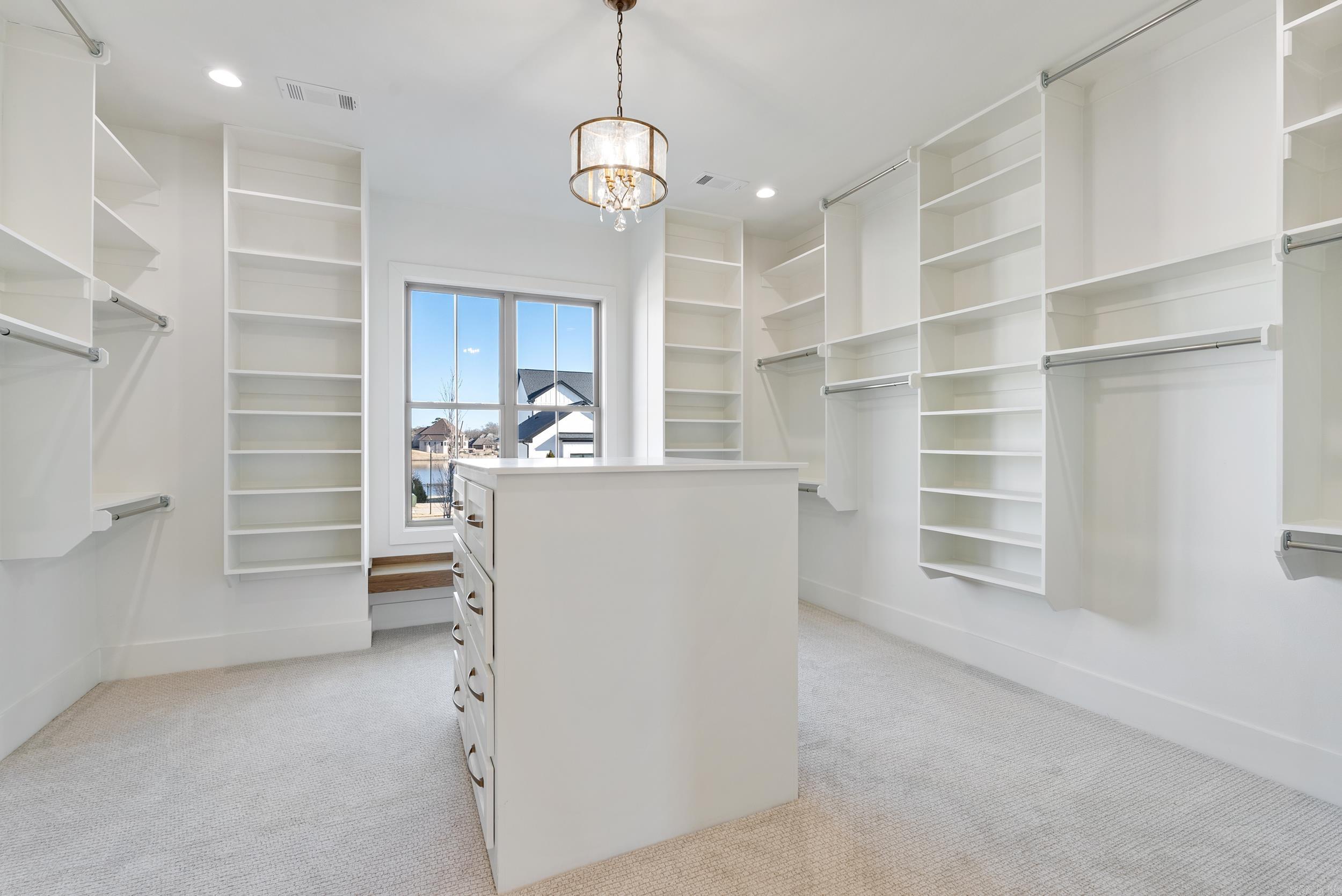 THE POINTE HURRICANE ESTATES - Residential