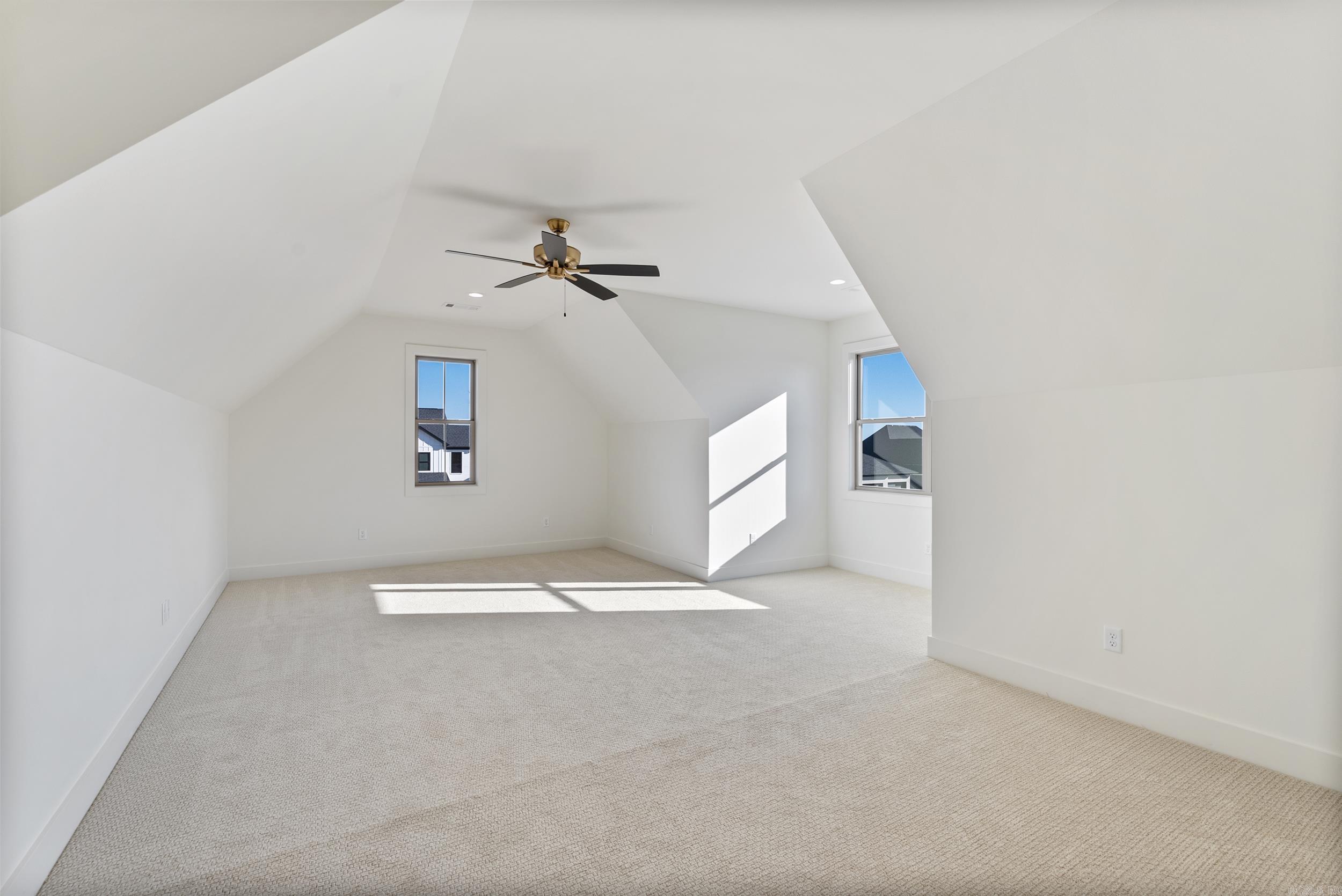 THE POINTE HURRICANE ESTATES - Residential