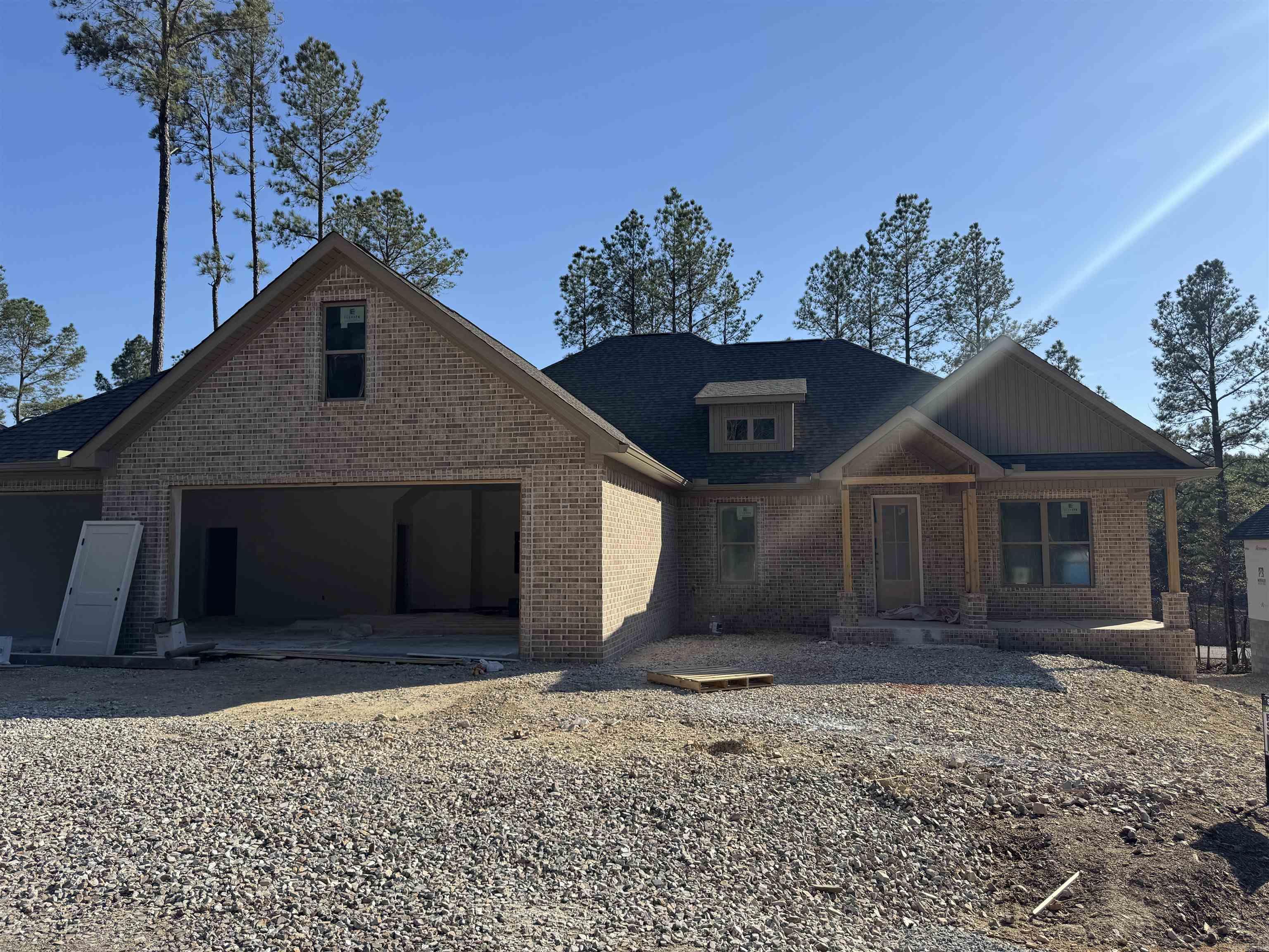 ALTA VISTA - Residential