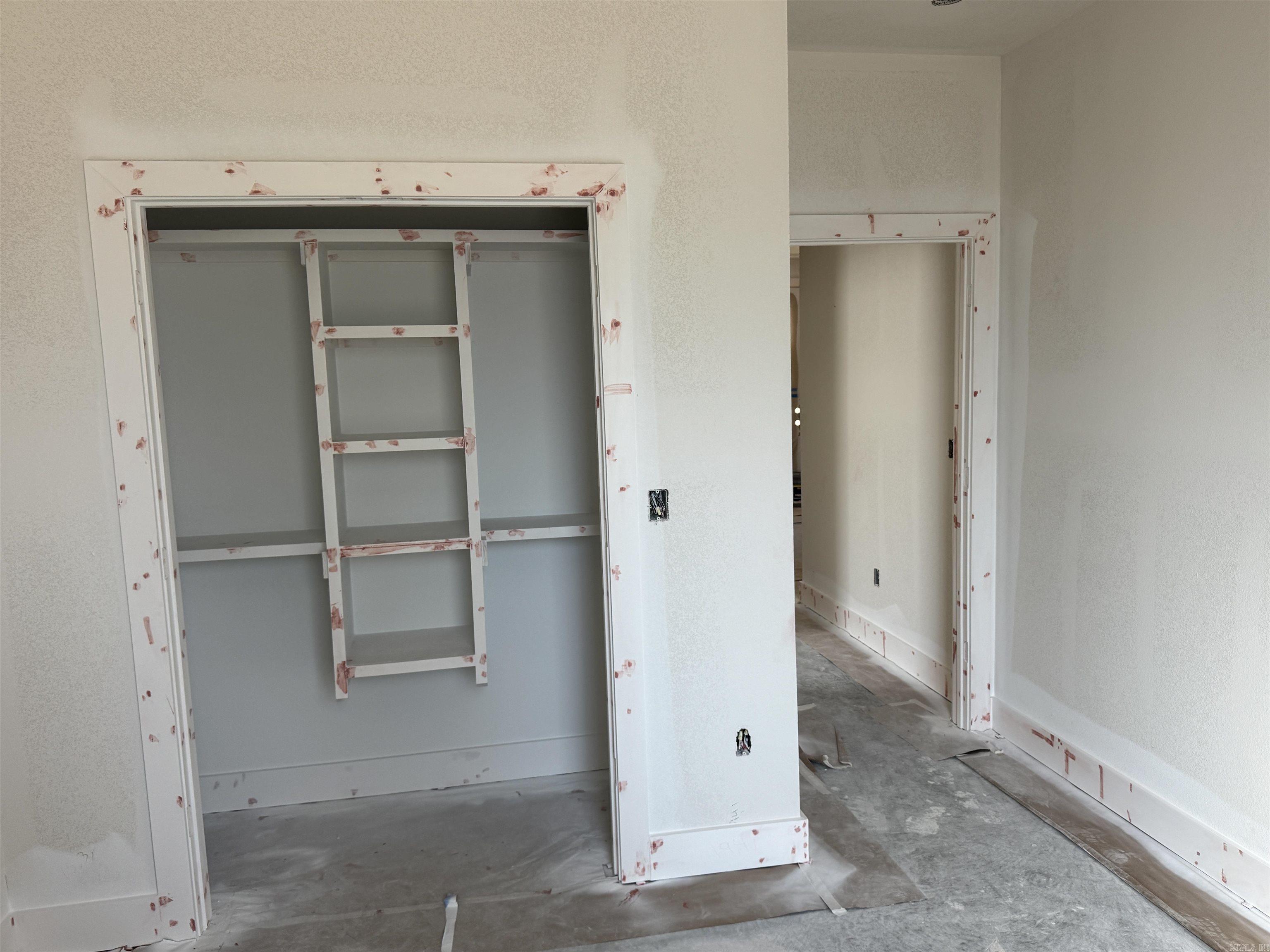 ALTA VISTA - Residential