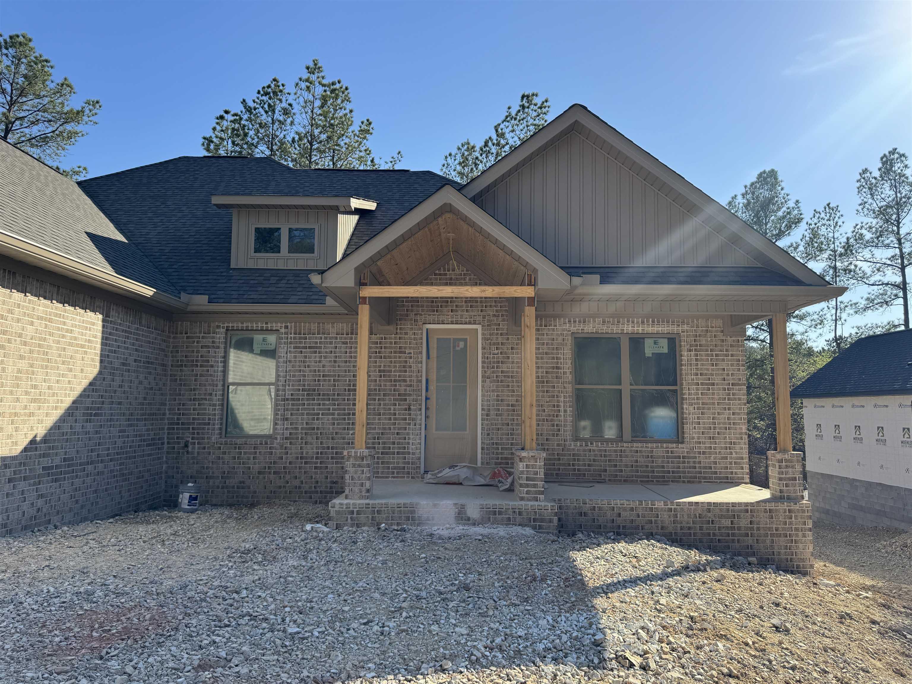 ALTA VISTA - Residential