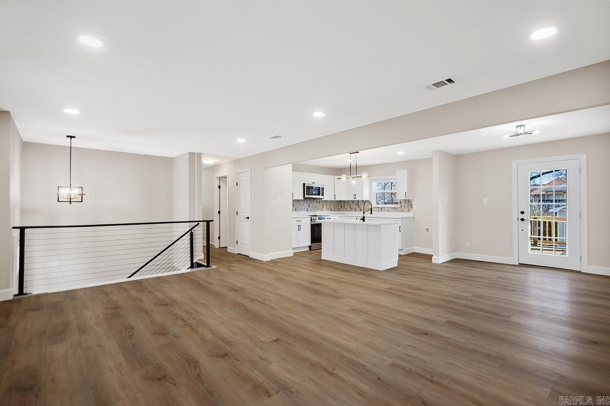 INDIAN HILLS - Residential