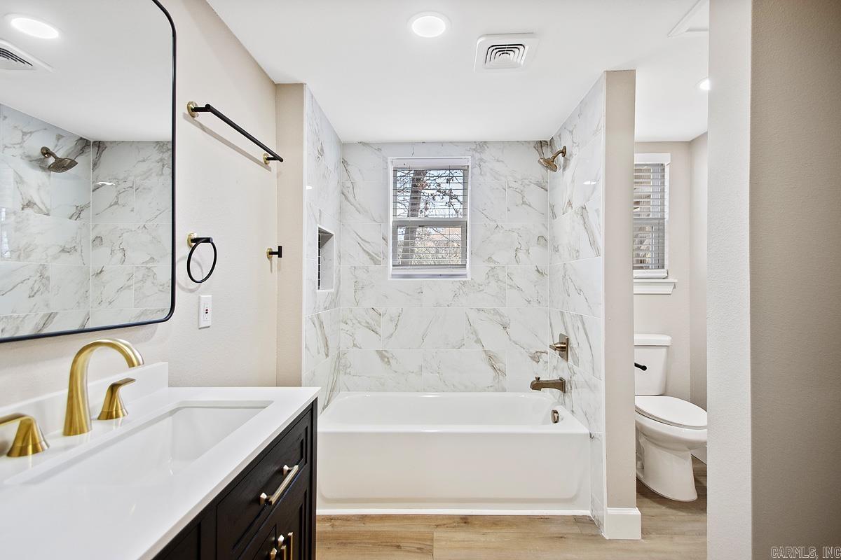 INDIAN HILLS - Residential