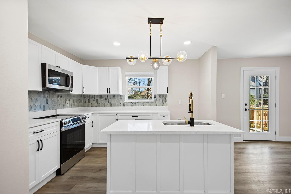 INDIAN HILLS - Residential