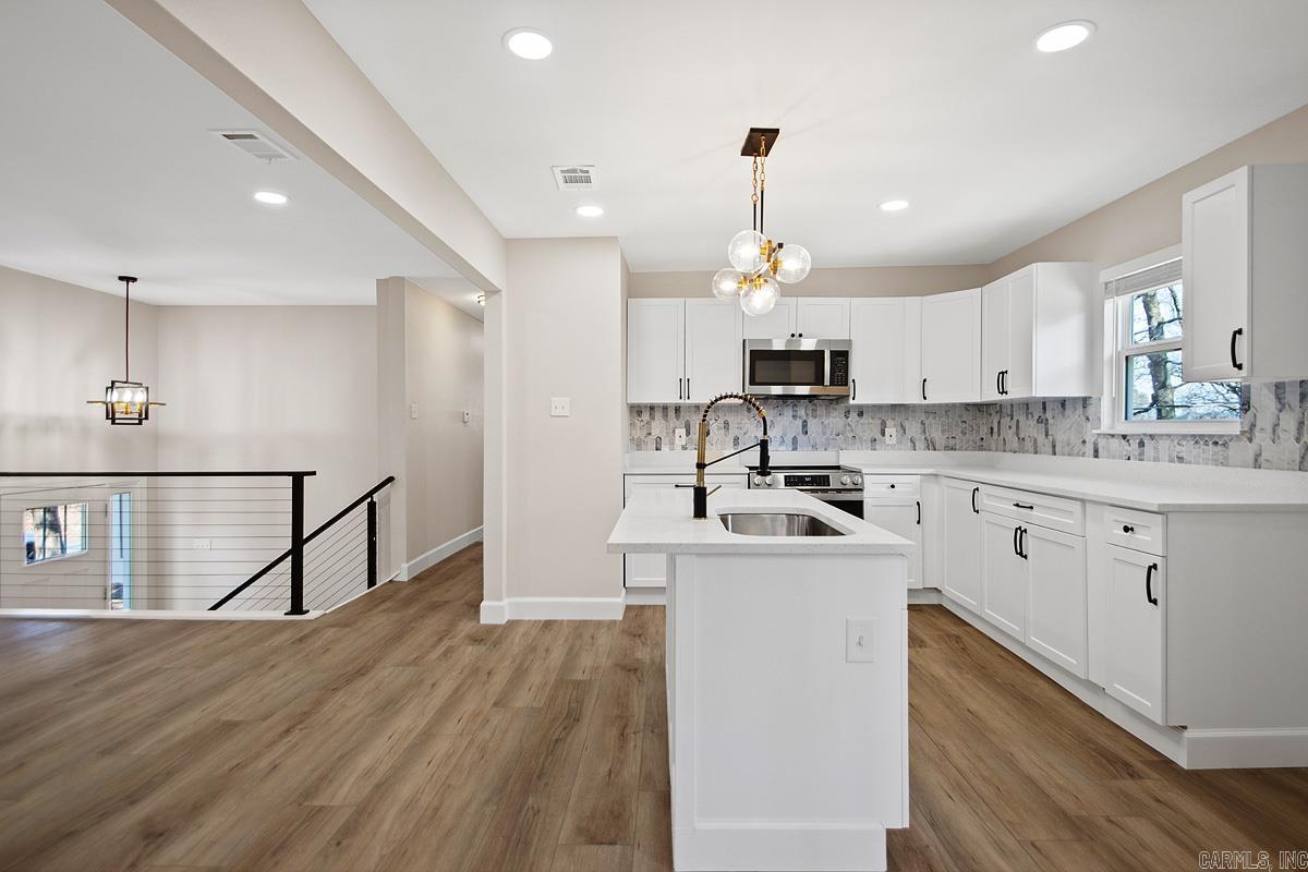 INDIAN HILLS - Residential