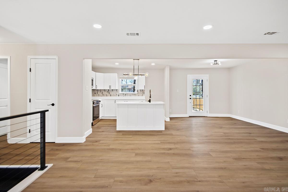 INDIAN HILLS - Residential