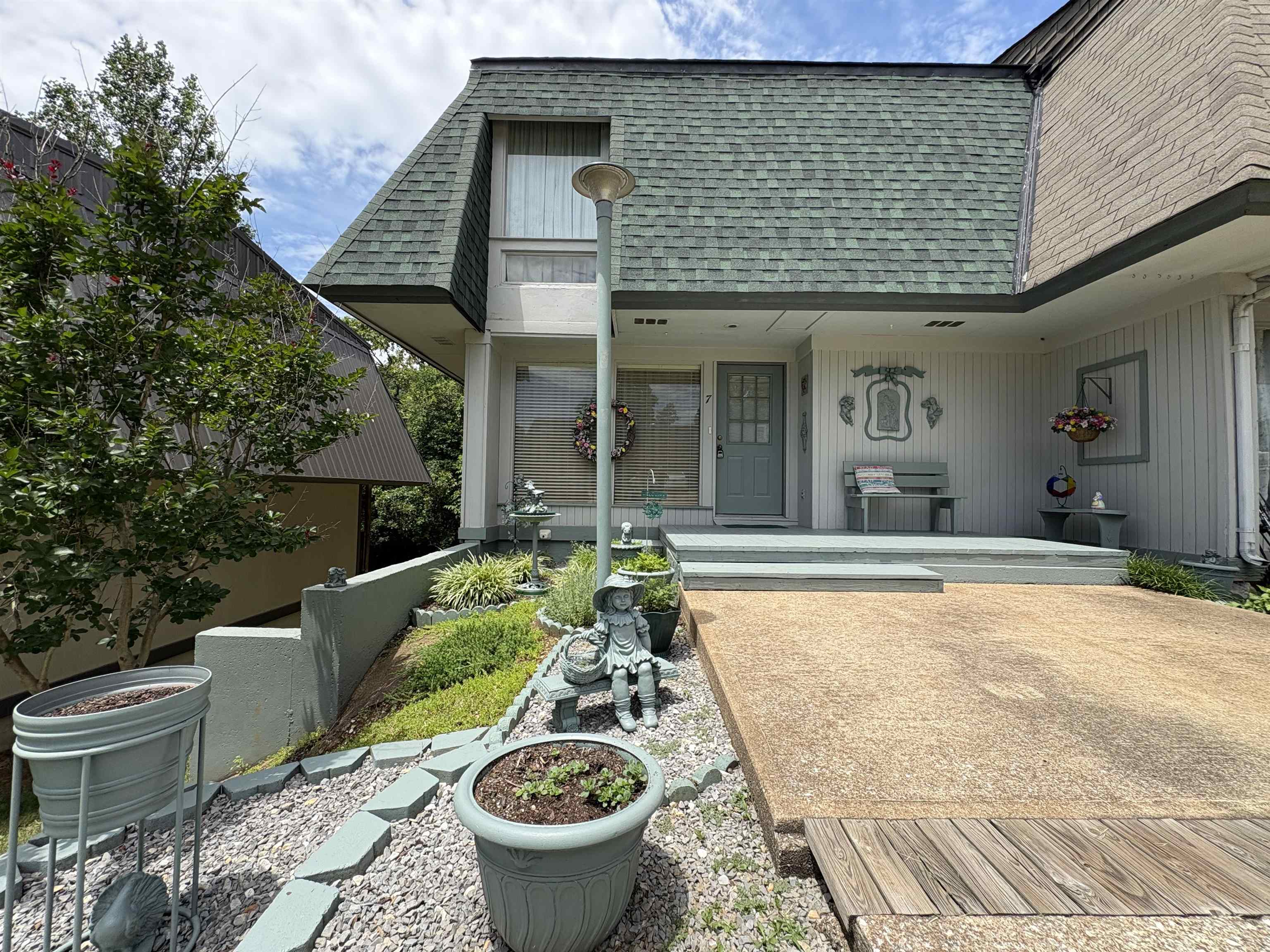 Townhouse 2nd - Residential