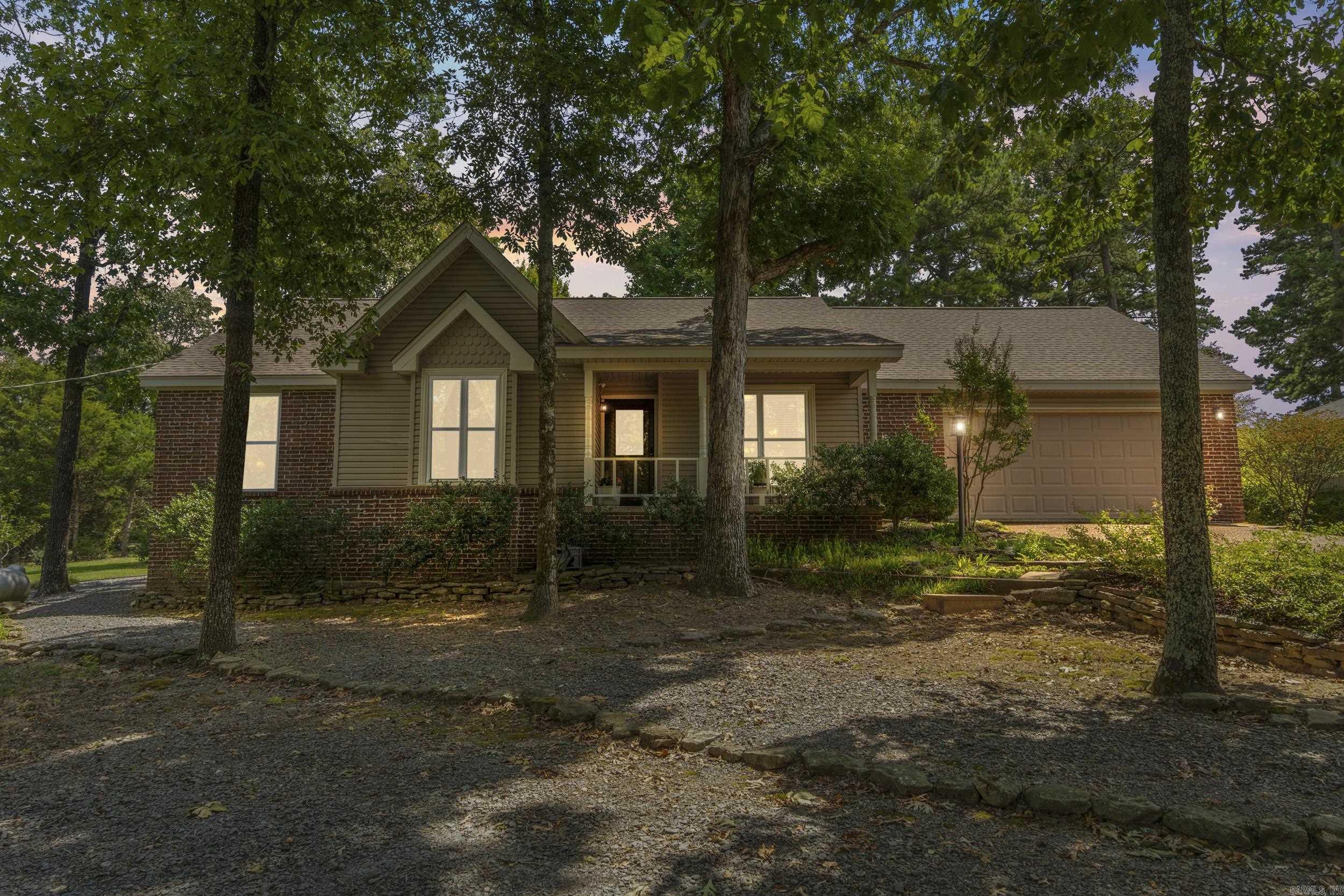 INDIAN HILLS - Residential
