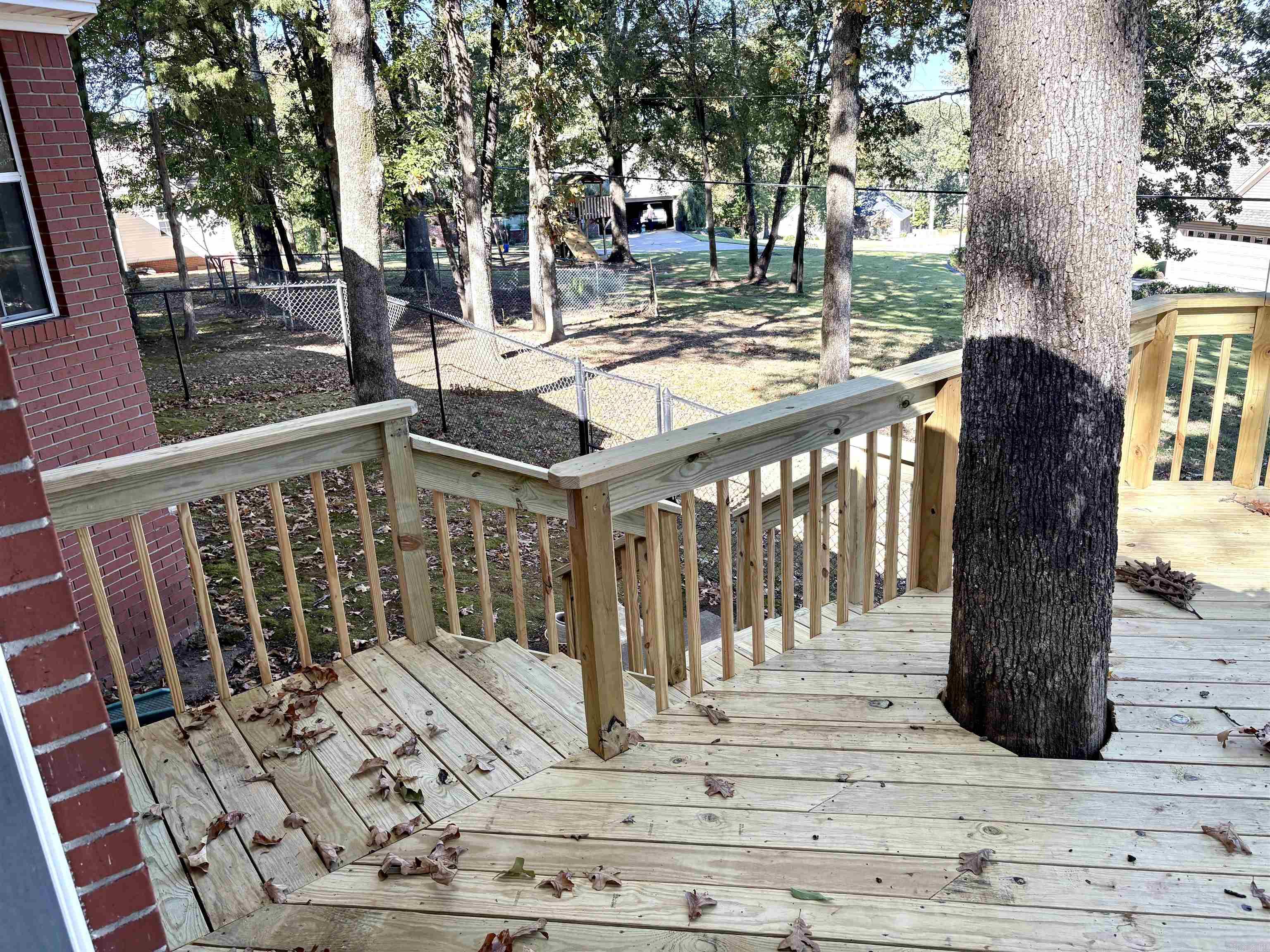RIVER OAKS - Residential