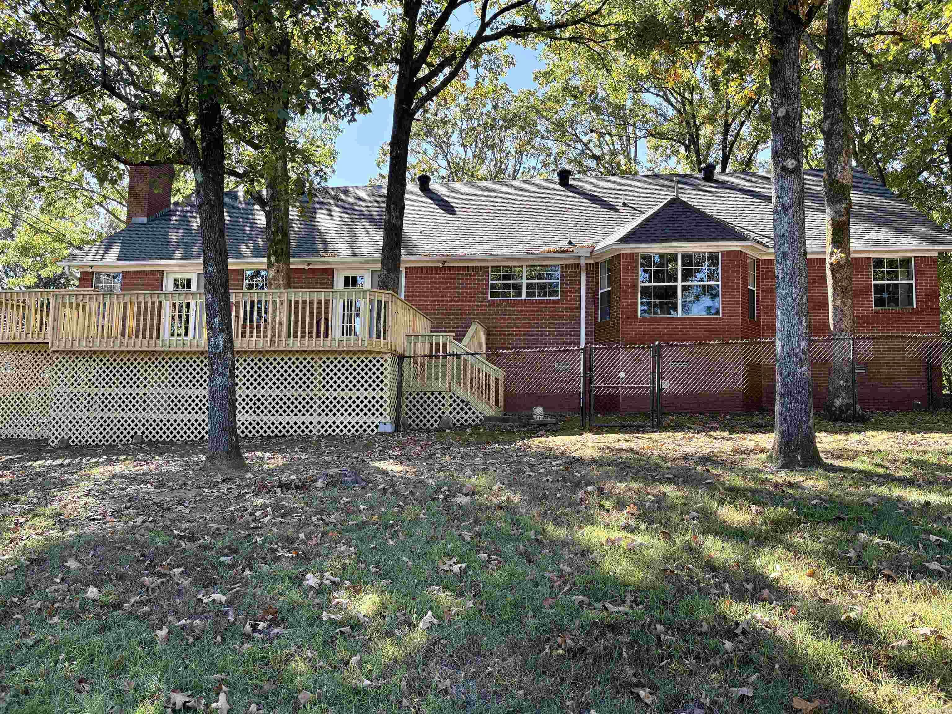 RIVER OAKS - Residential