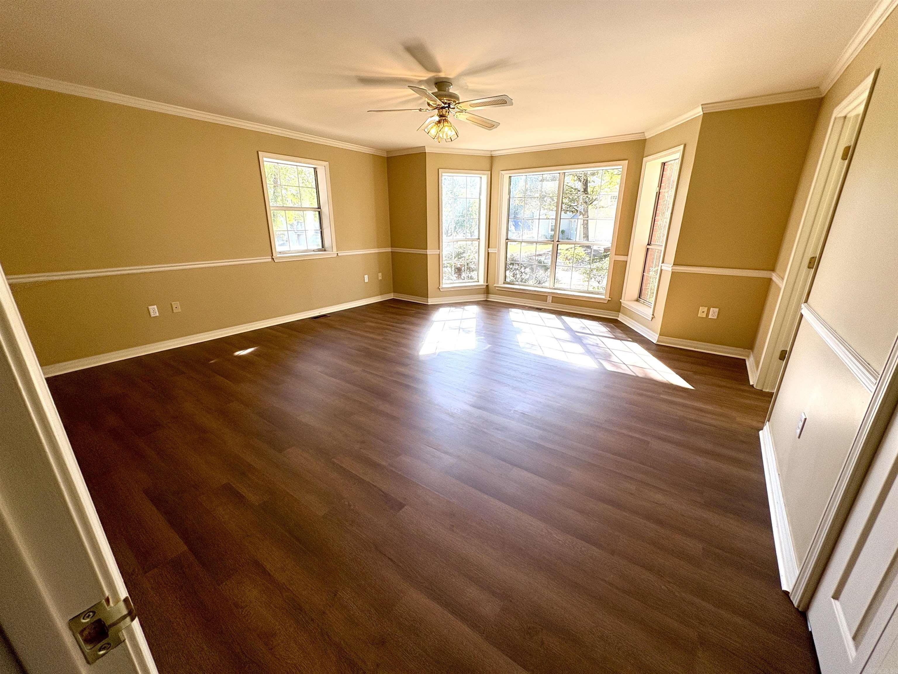 RIVER OAKS - Residential