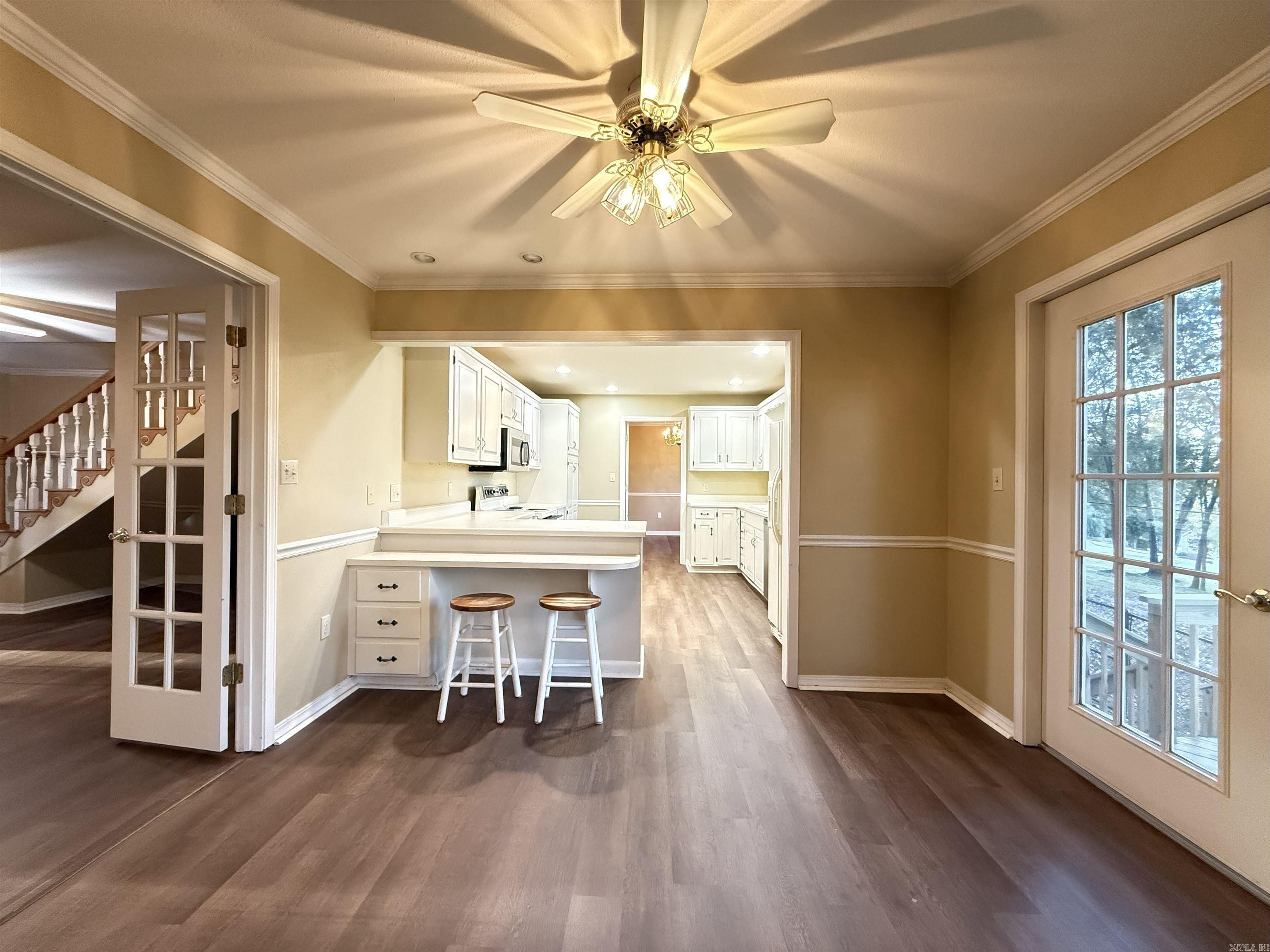 RIVER OAKS - Residential