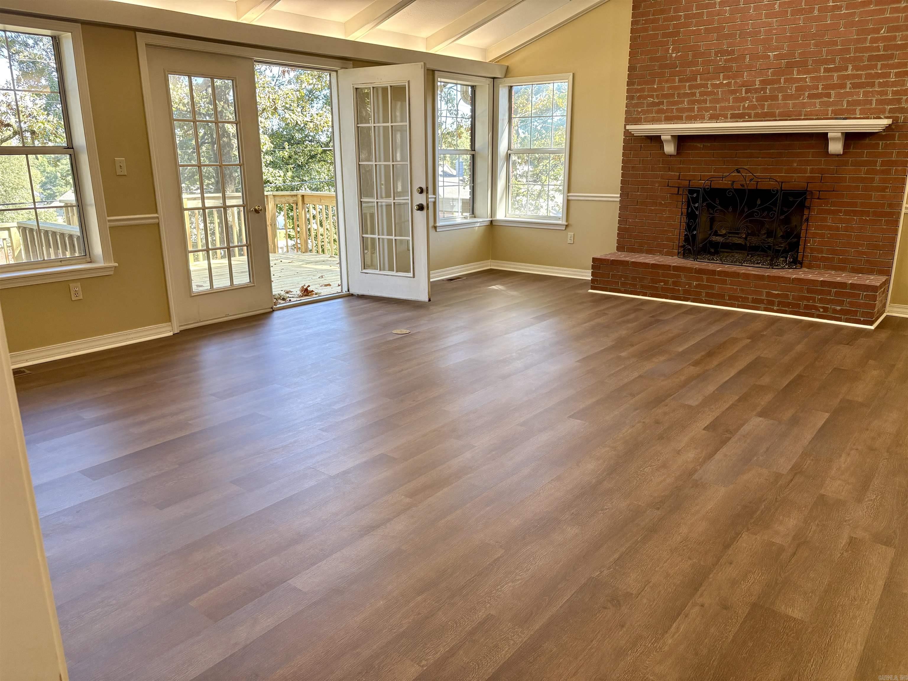 RIVER OAKS - Residential