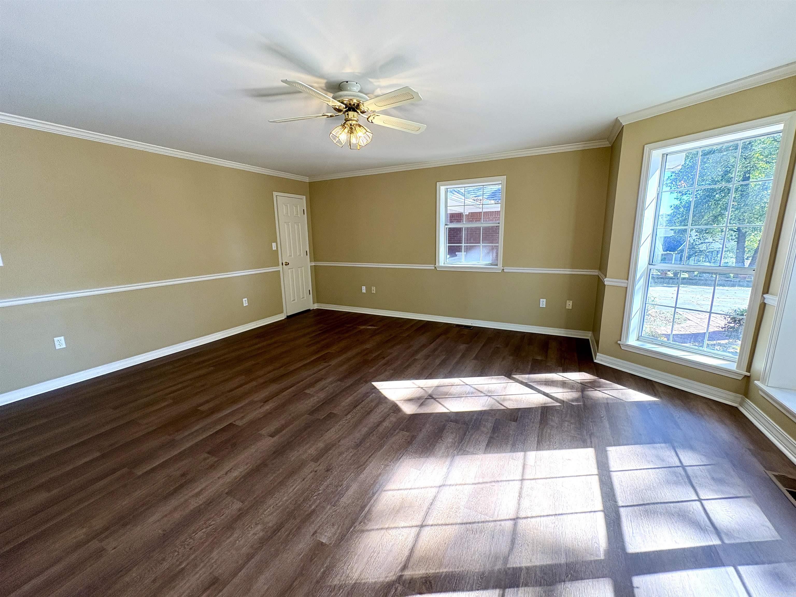 RIVER OAKS - Residential