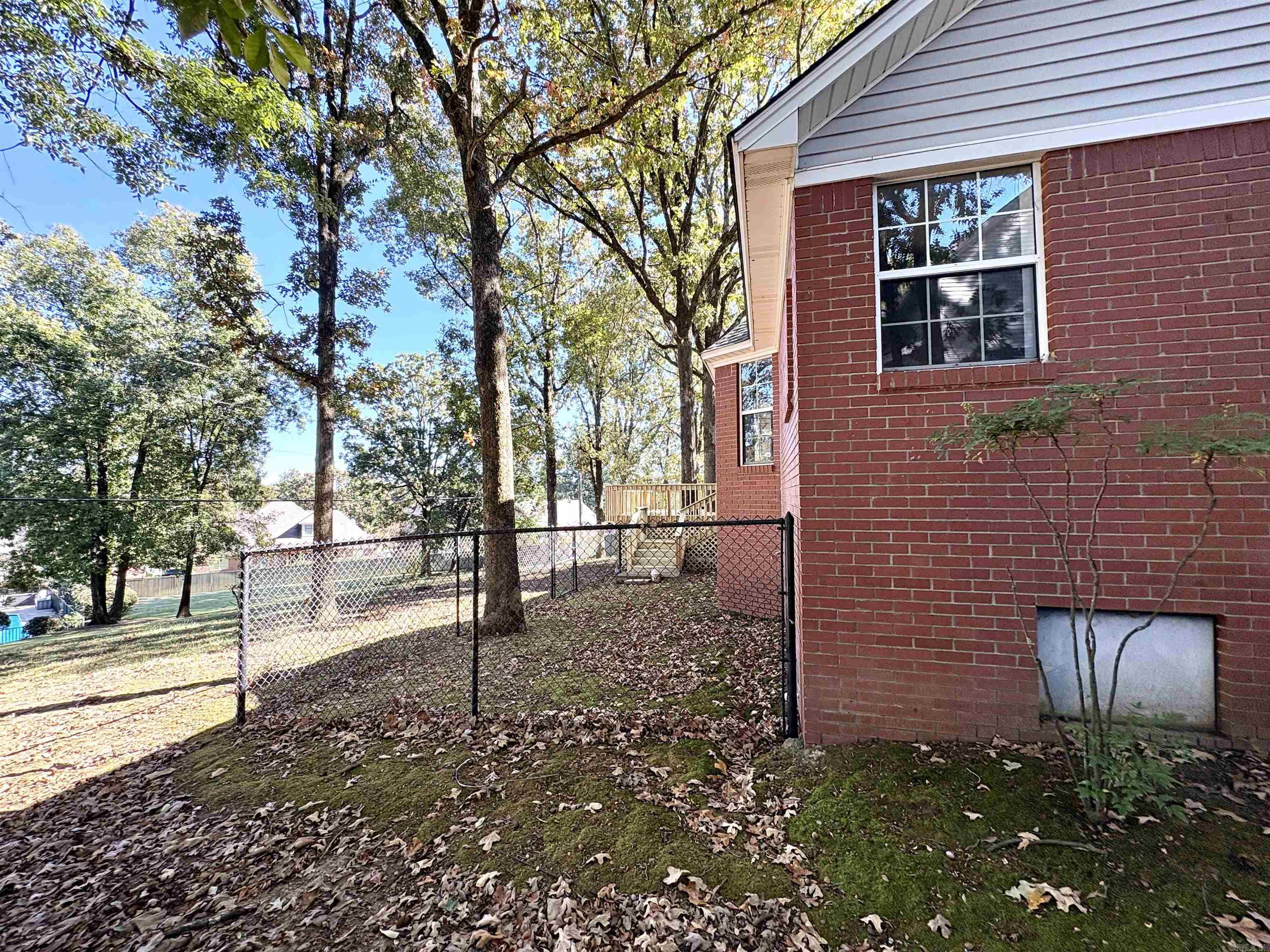 RIVER OAKS - Residential