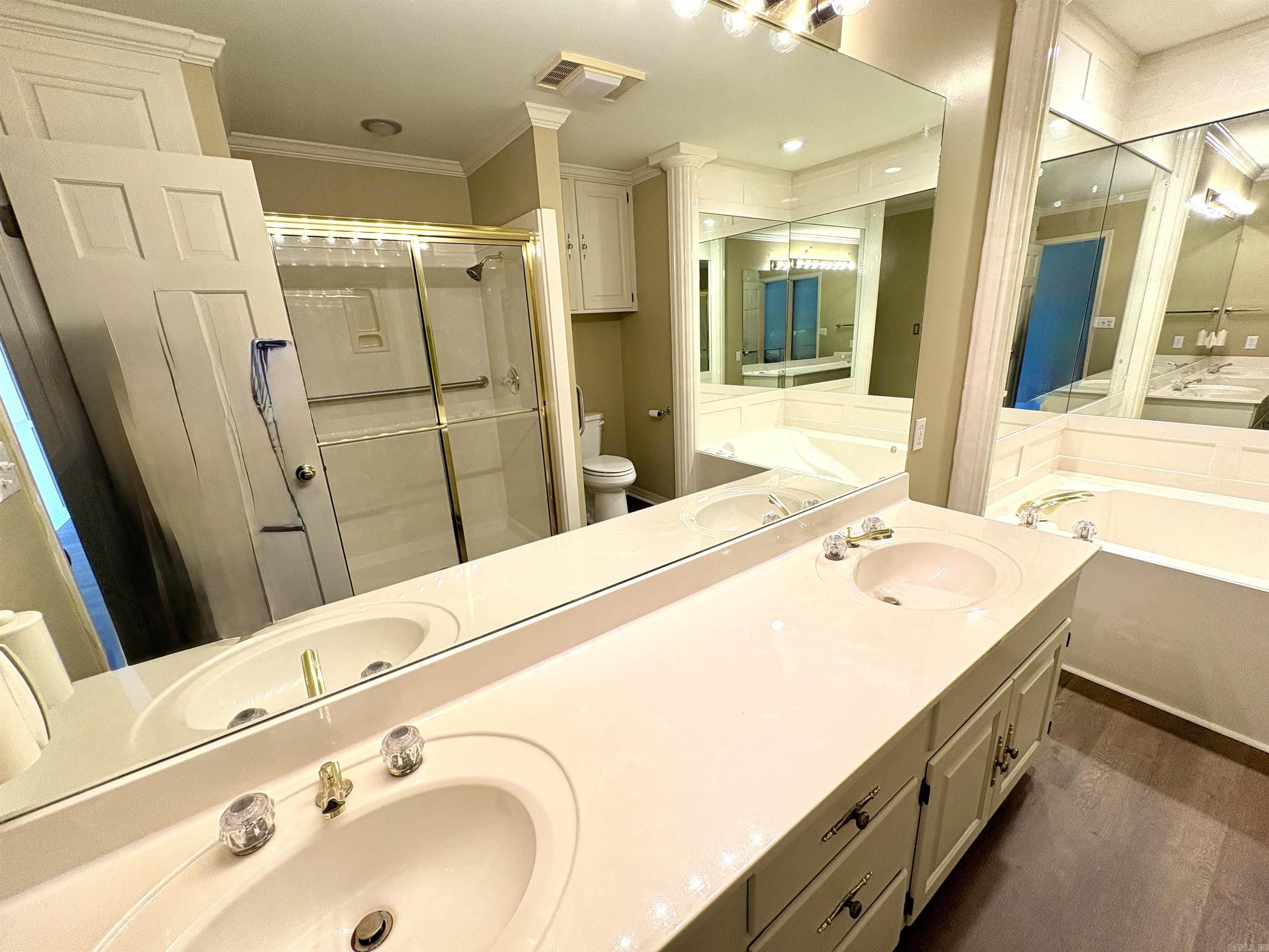 RIVER OAKS - Residential