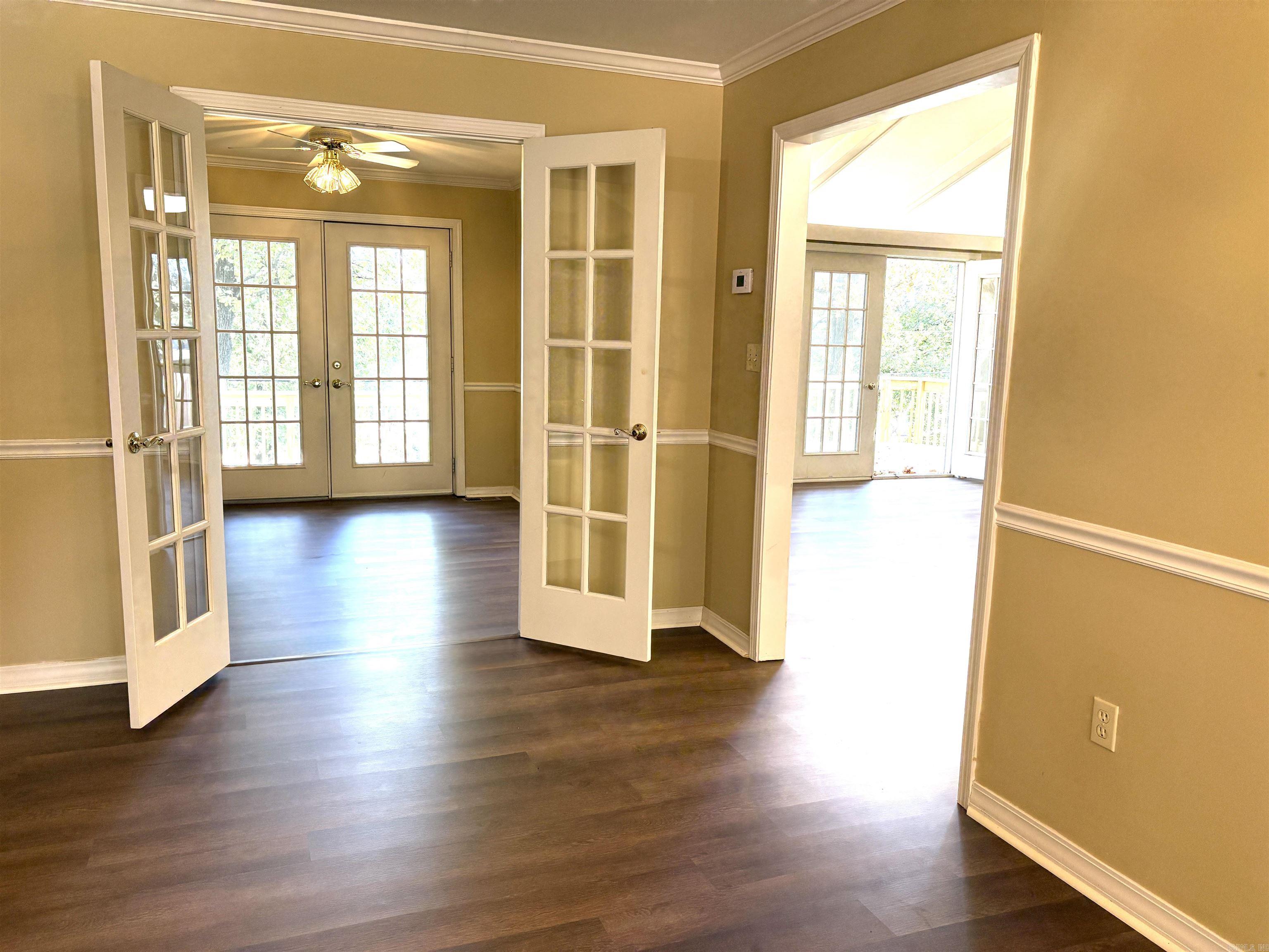 RIVER OAKS - Residential