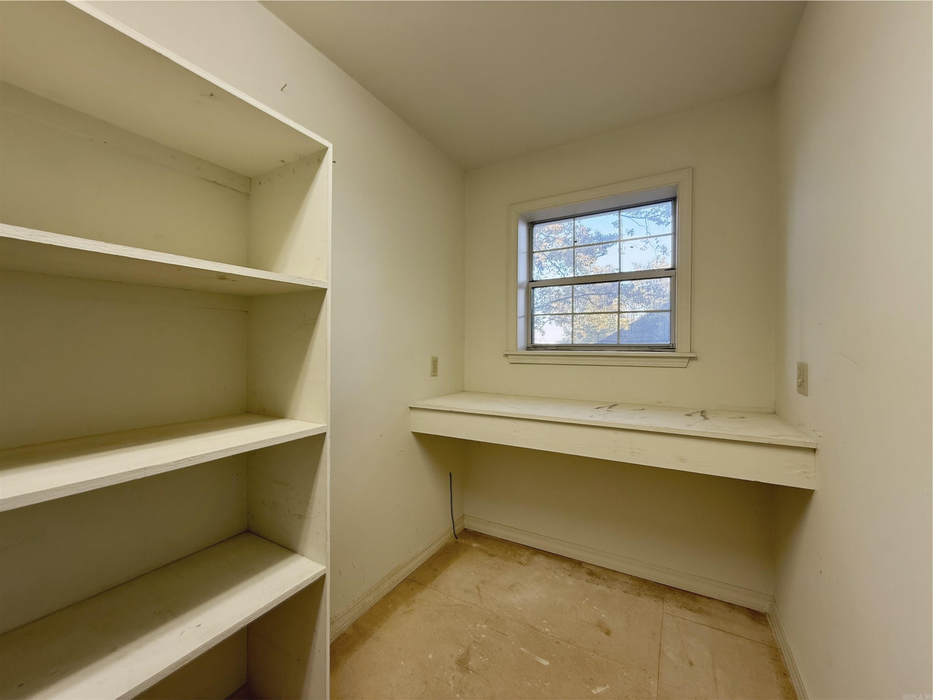 RIVER OAKS - Residential