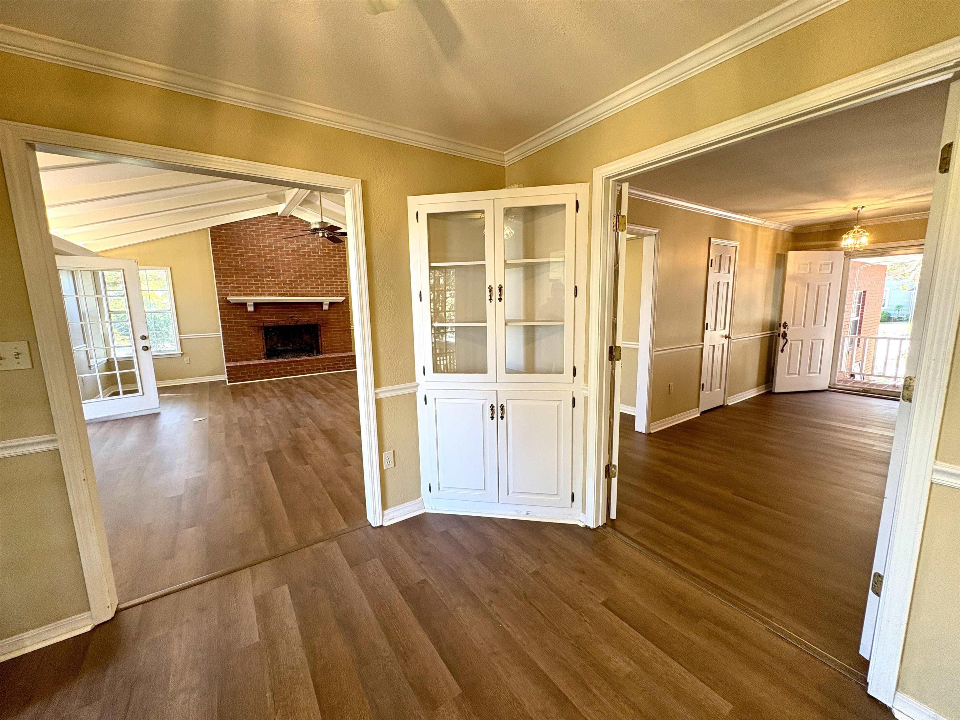 RIVER OAKS - Residential