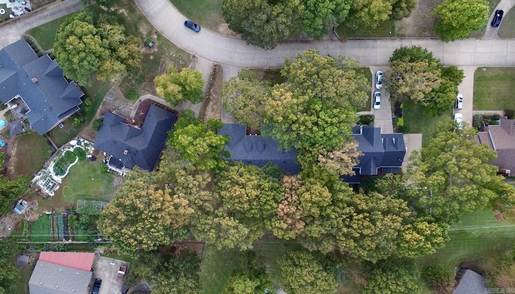 RIVER OAKS - Residential