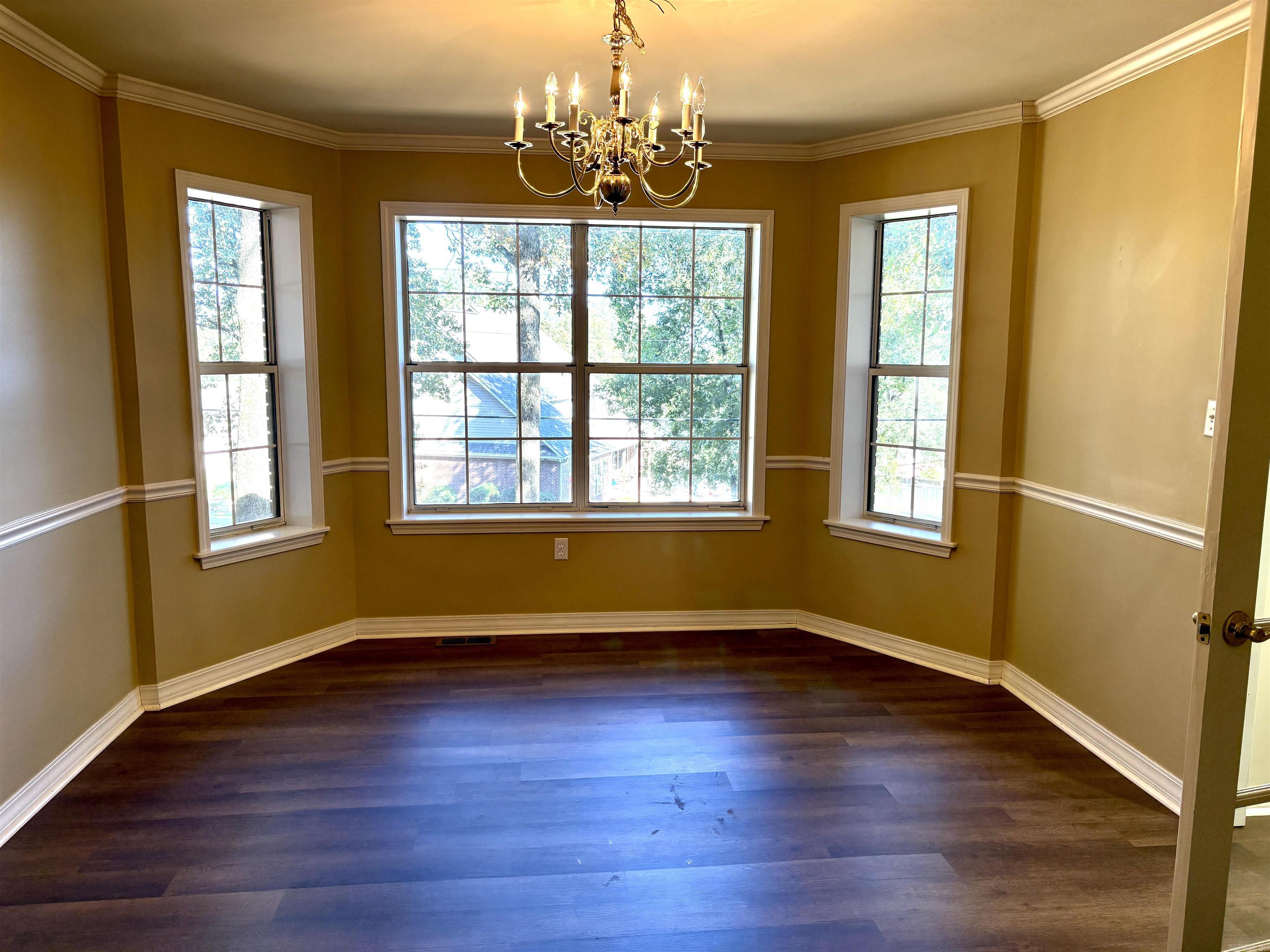 RIVER OAKS - Residential