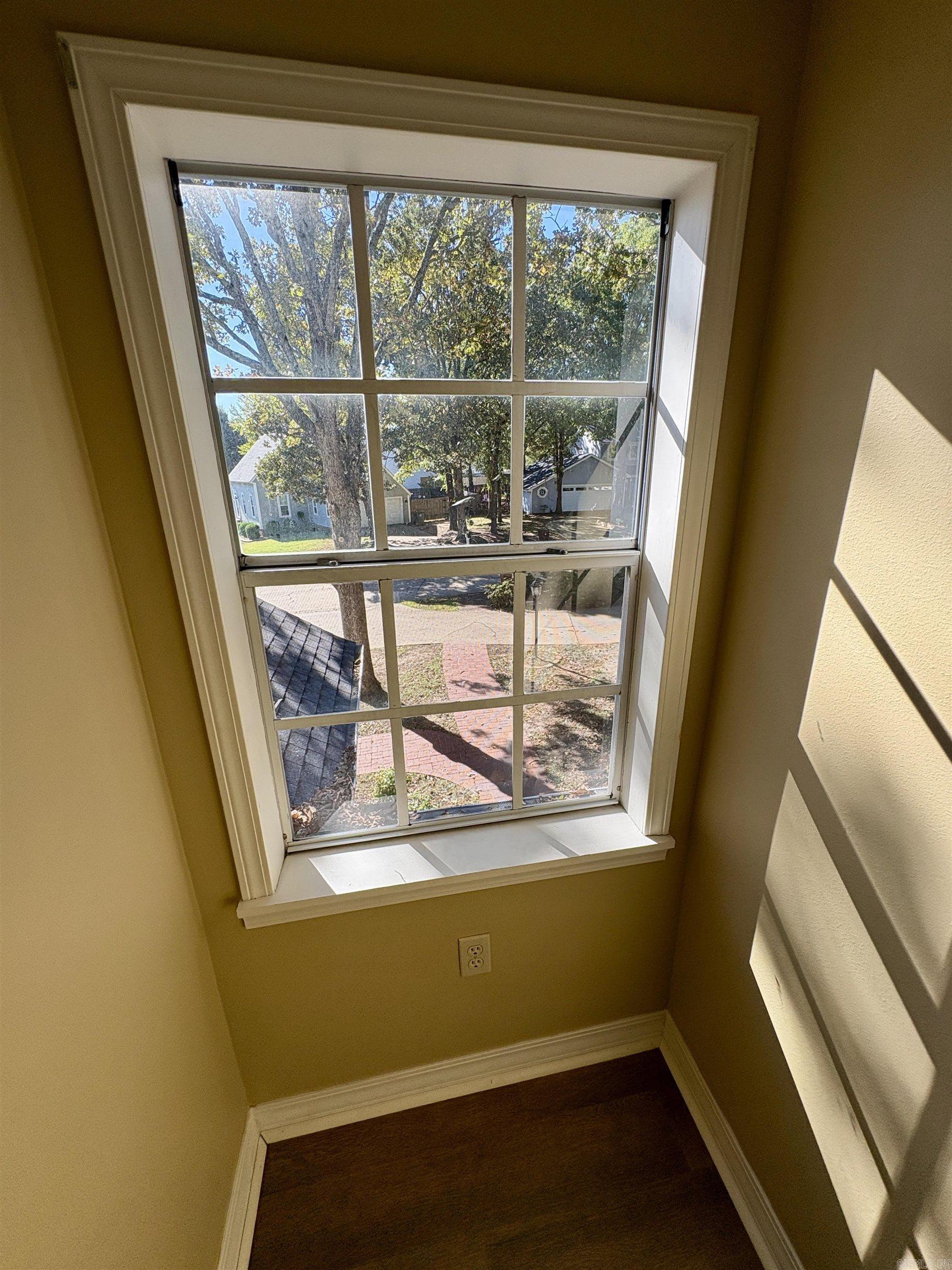 RIVER OAKS - Residential