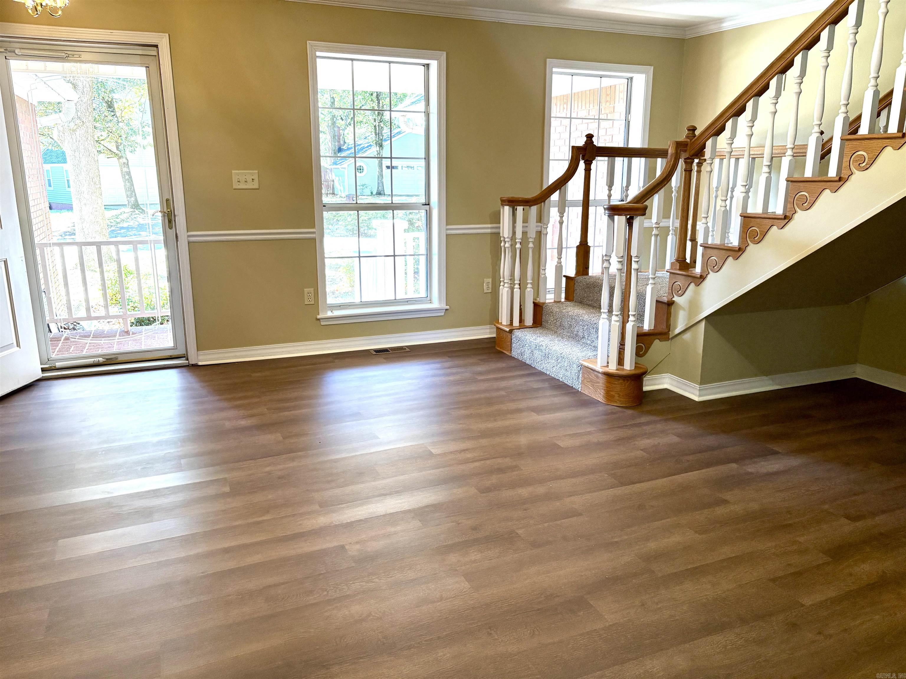 RIVER OAKS - Residential