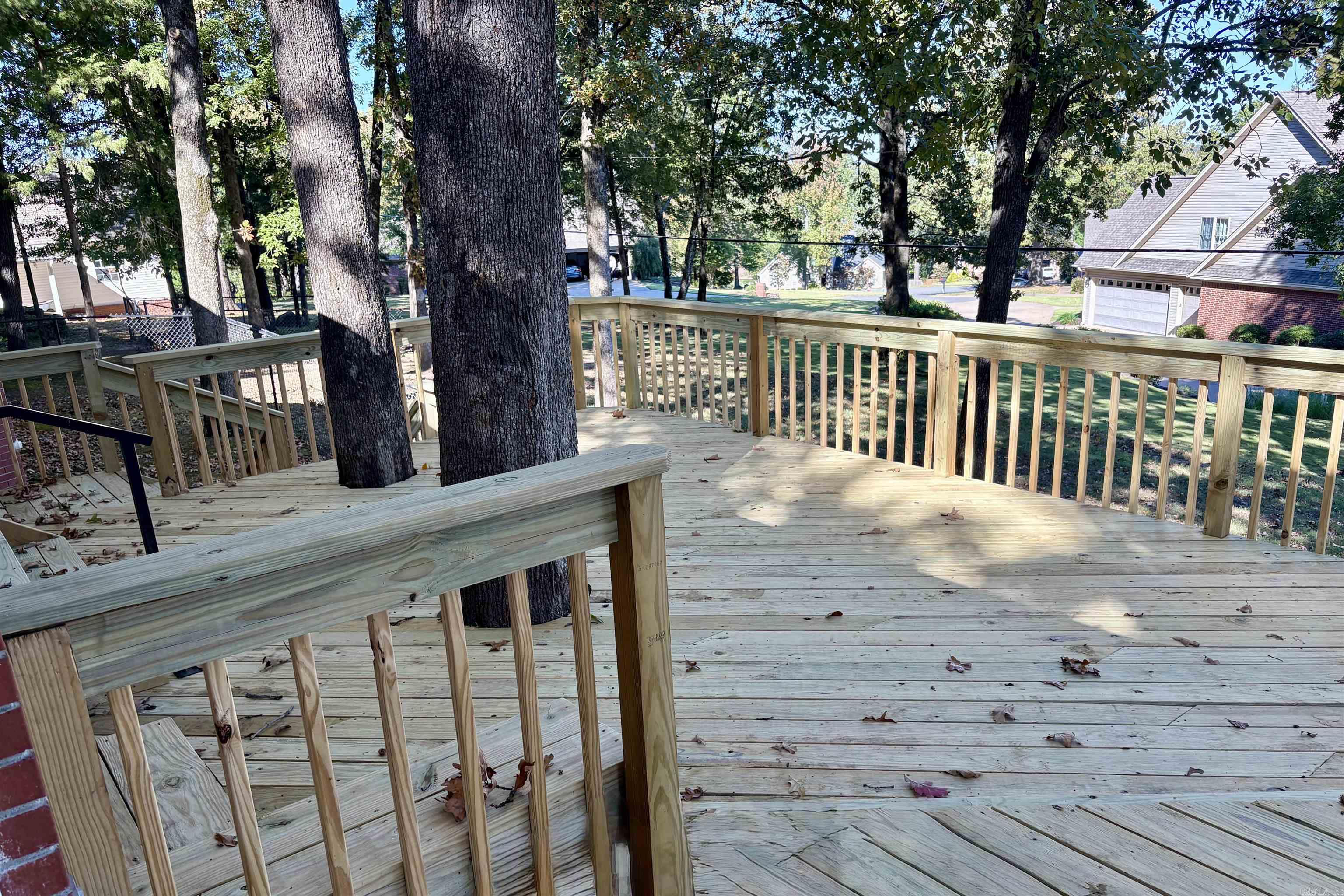 RIVER OAKS - Residential