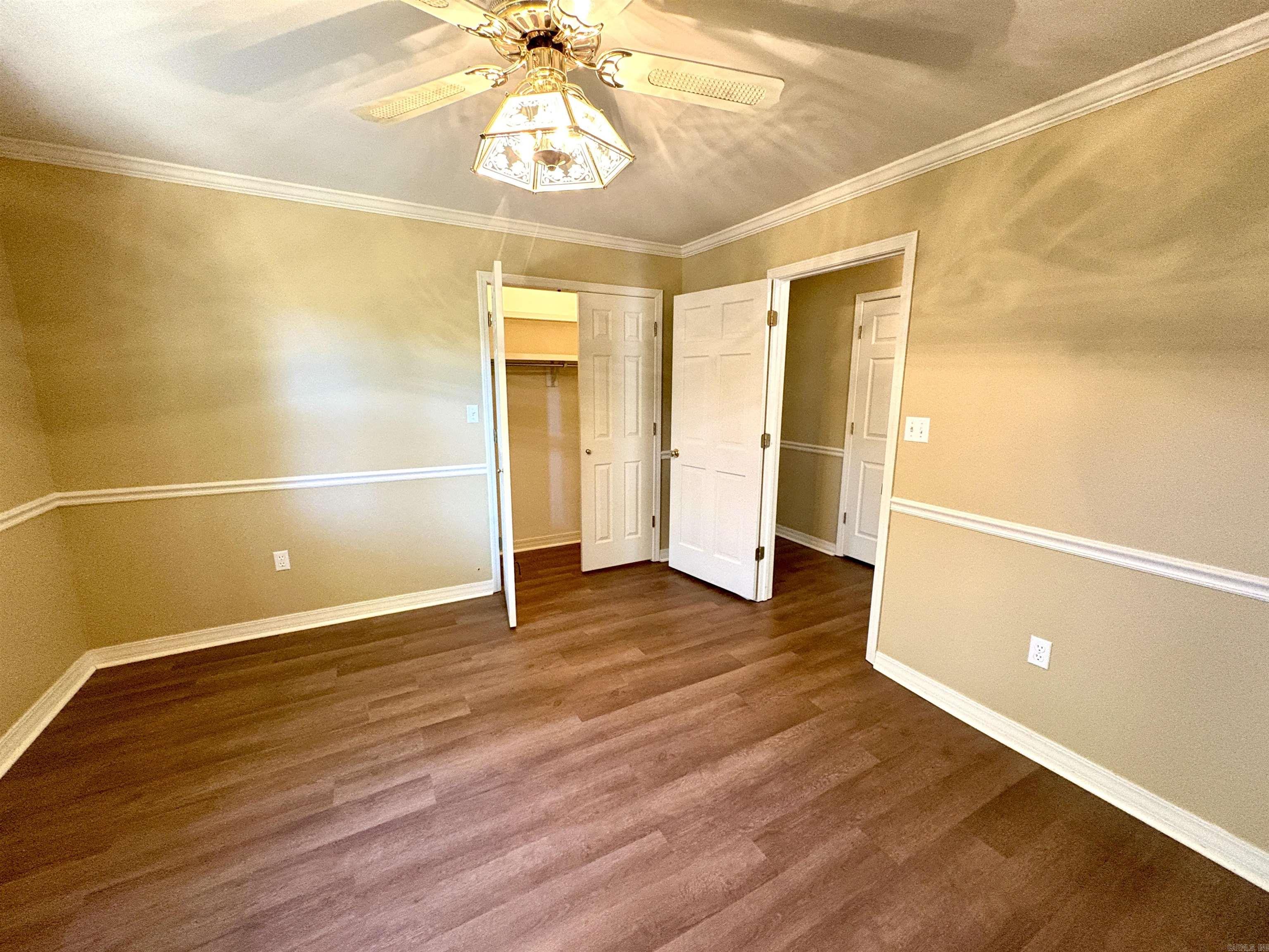 RIVER OAKS - Residential