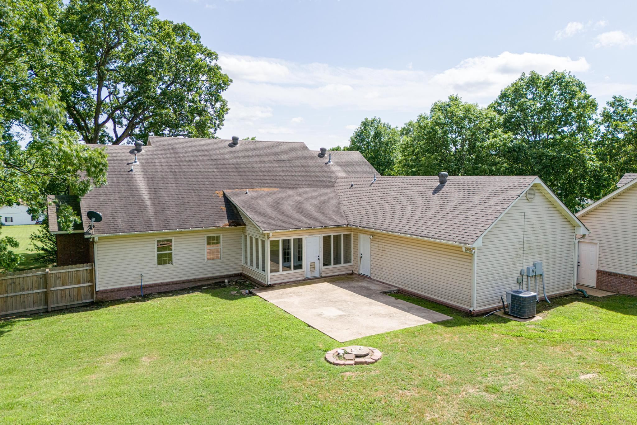 EMERALD VALLEY - Residential