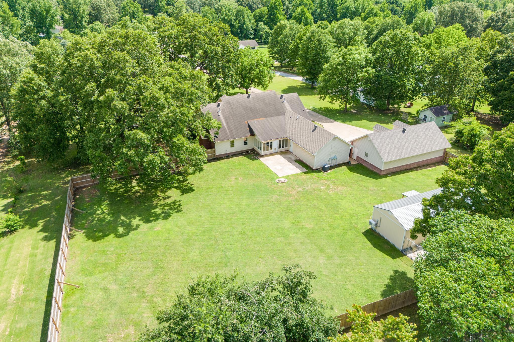 EMERALD VALLEY - Residential