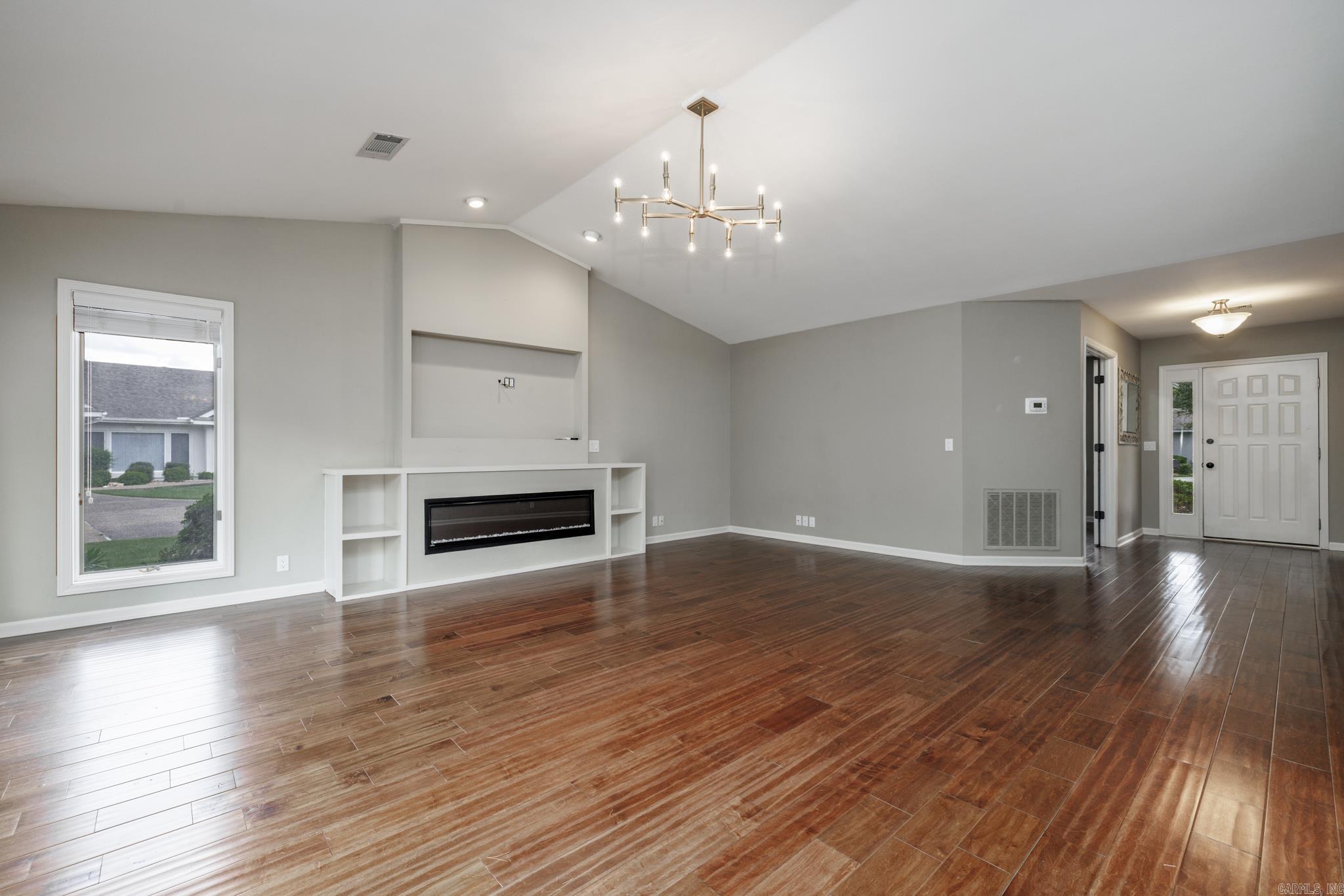 BALBOA COVE - Residential