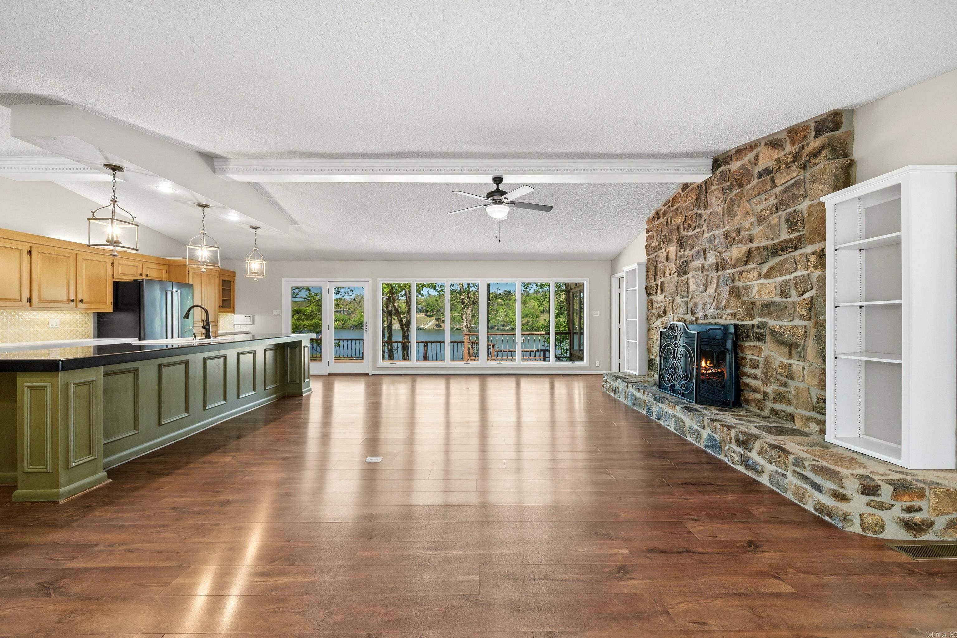 DIAMONDHEAD BLOCK A - Residential