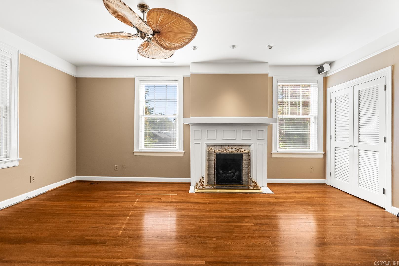 Weldon E Wrights - Residential
