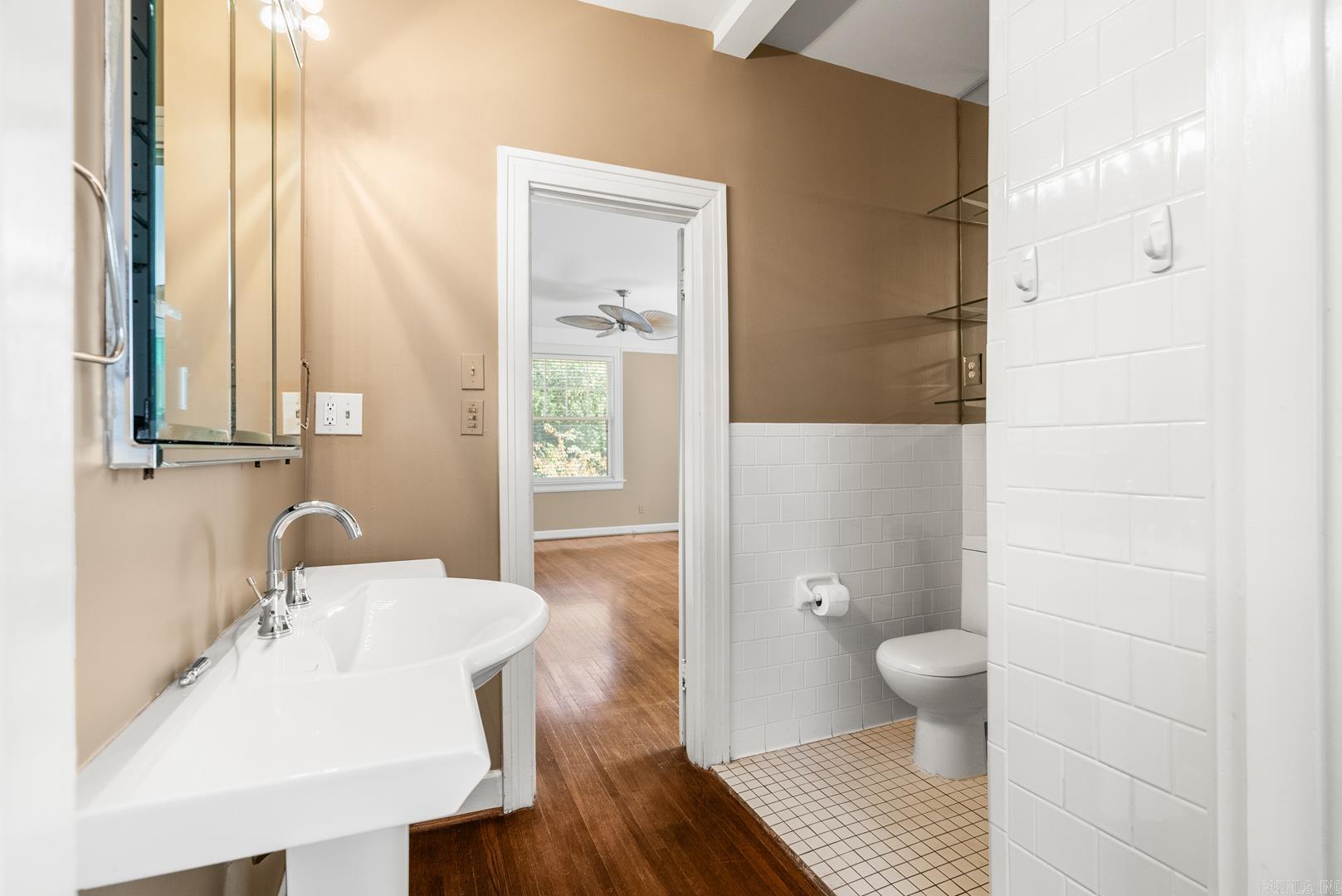 Weldon E Wrights - Residential