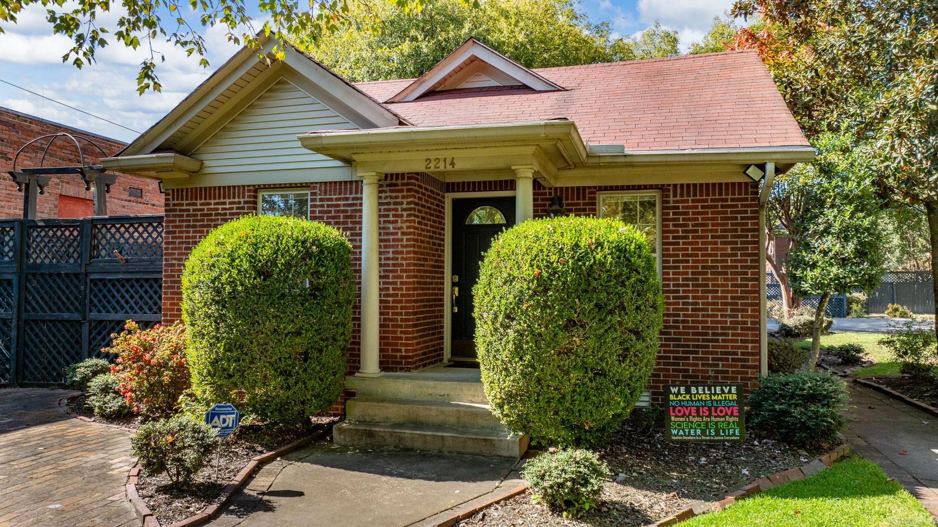 Weldon E Wrights - Residential