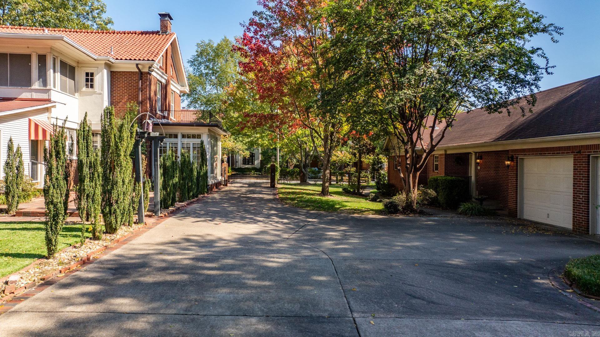 Weldon E Wrights - Residential