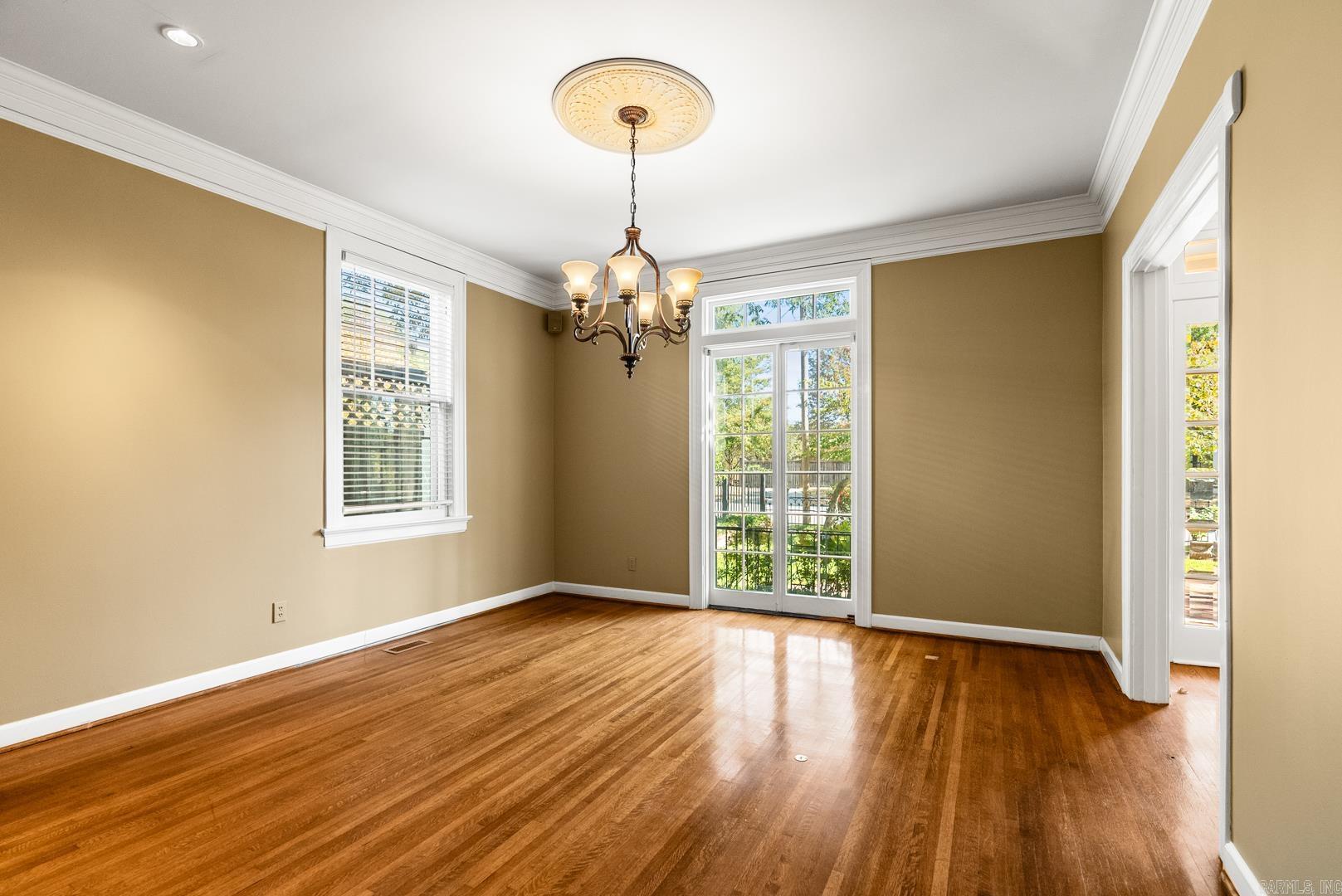 Weldon E Wrights - Residential