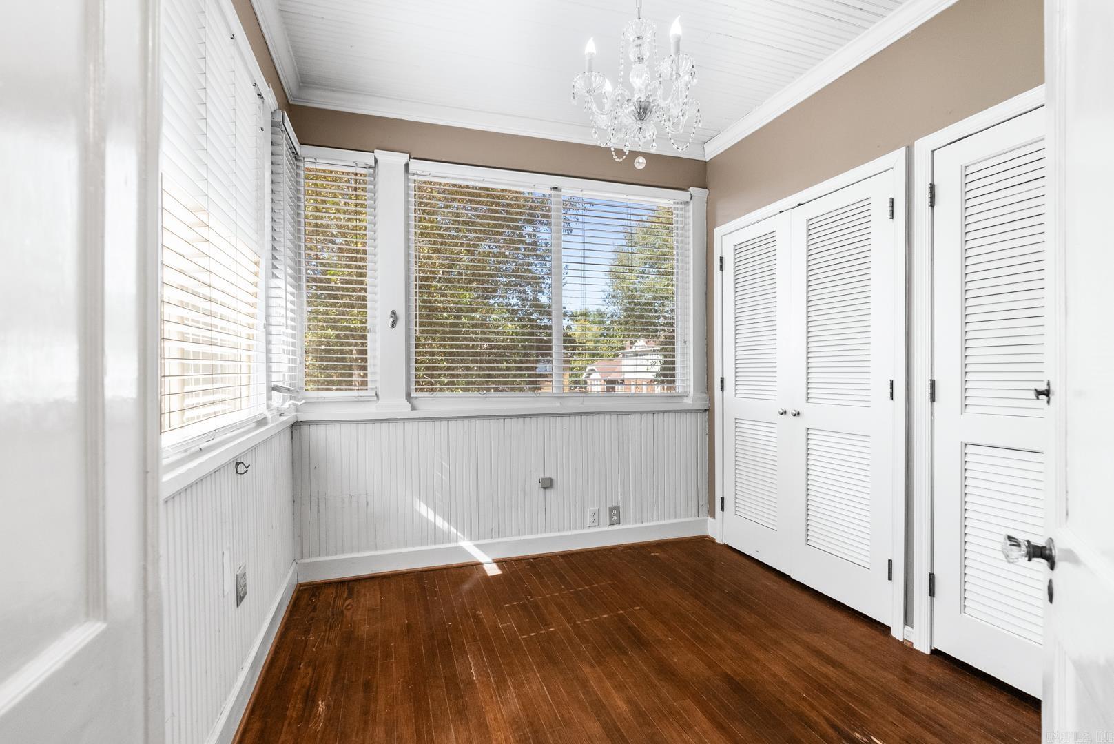 Weldon E Wrights - Residential