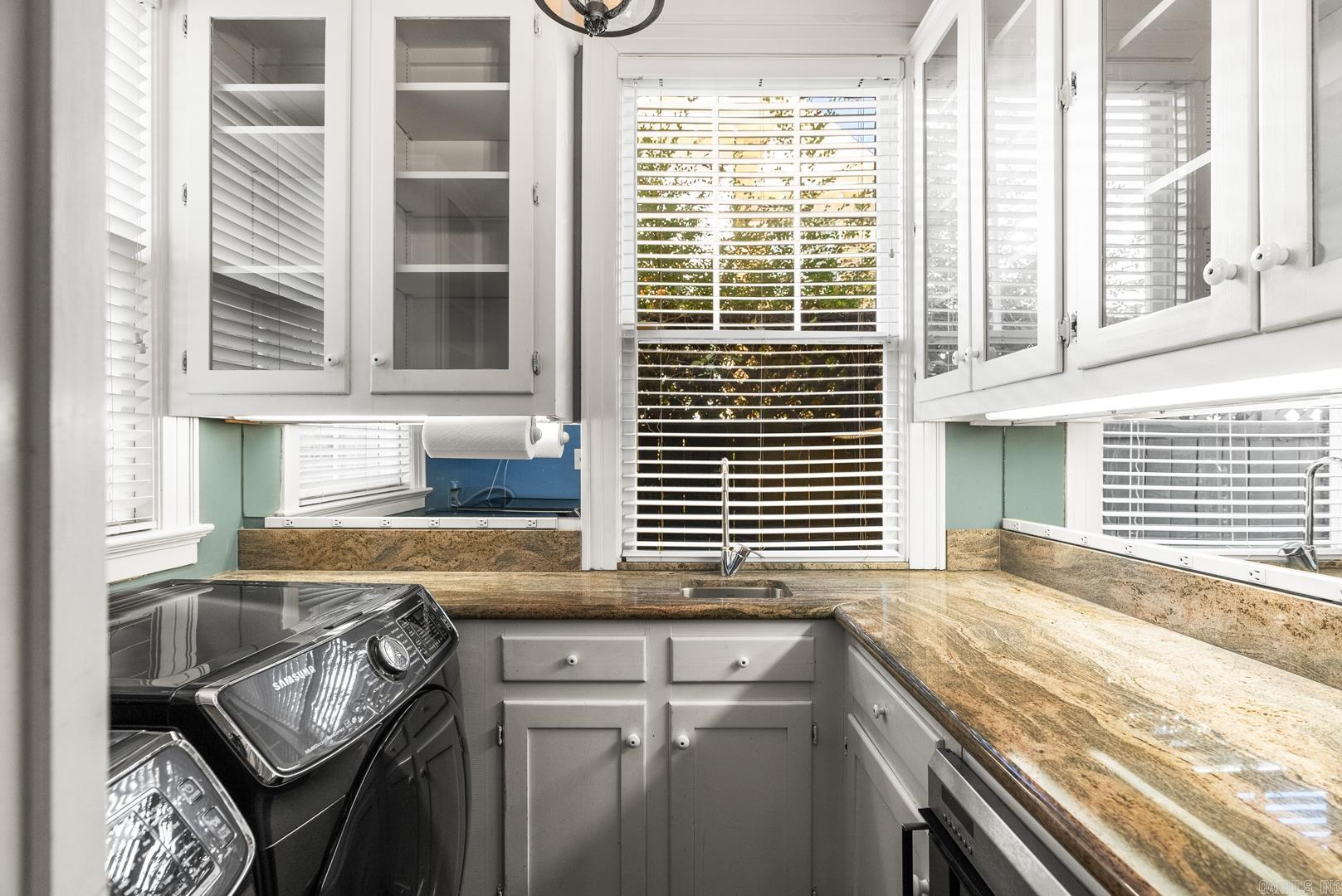 Weldon E Wrights - Residential